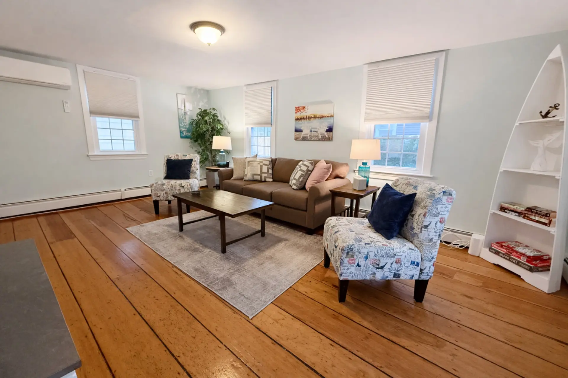 1st Floor Living Room
