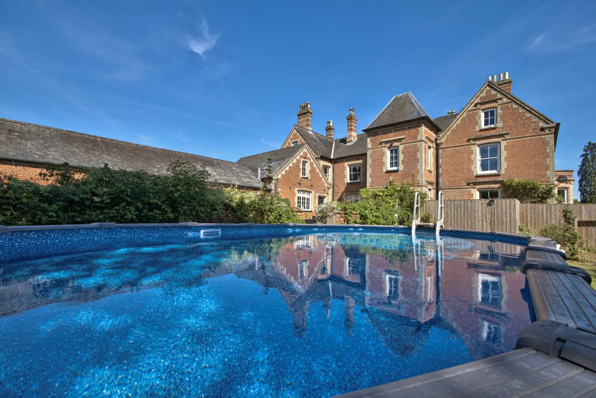 Heated outdoor swimming pool, open April to October