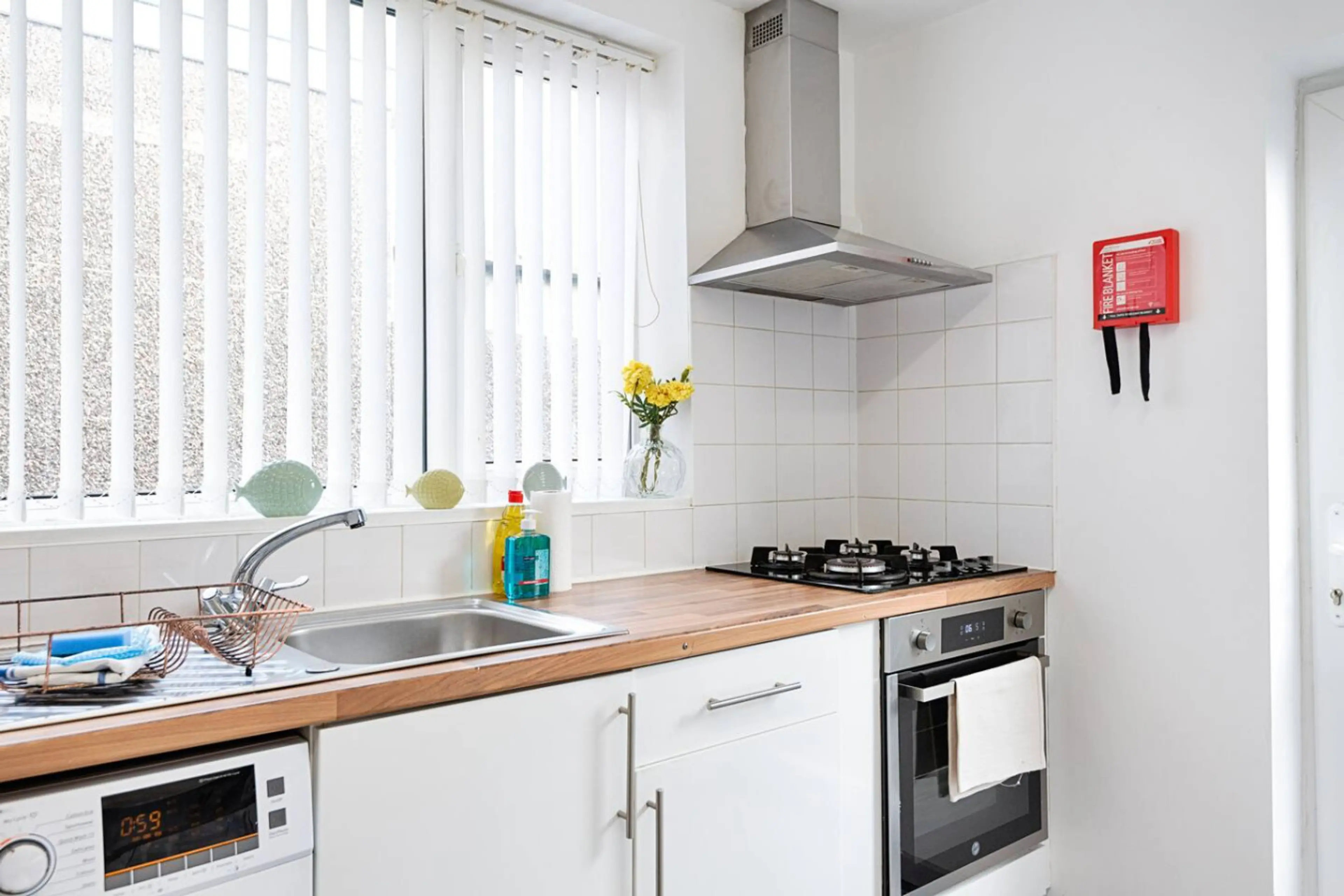 1203A Neath Road - Image 13