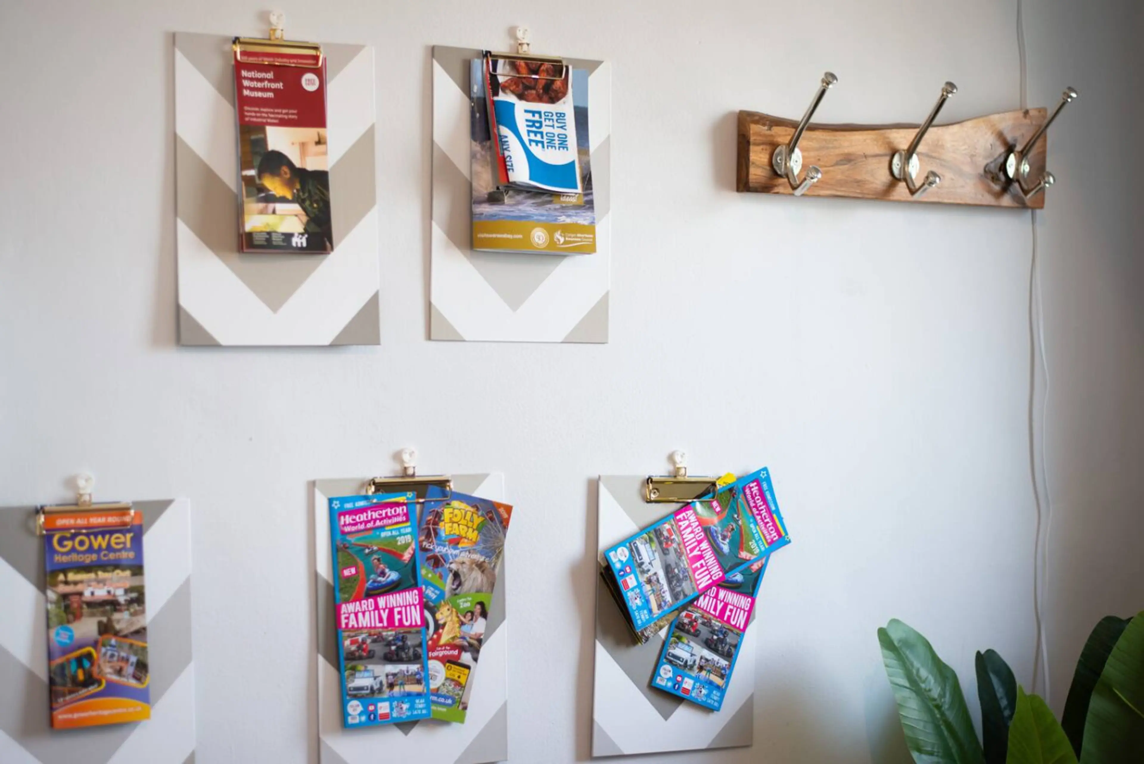 1013 Carmarthen Road - Image 33