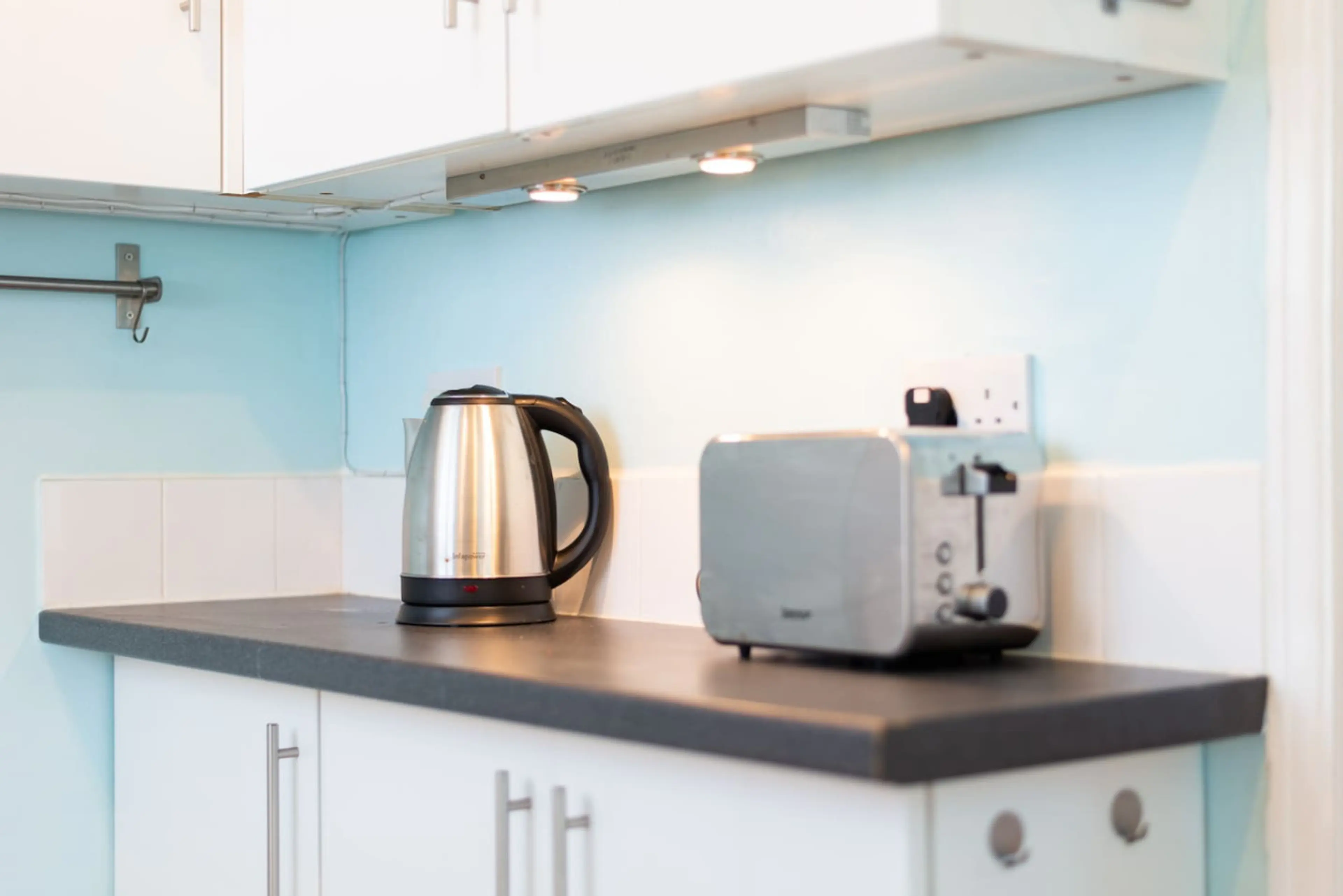 1013 Carmarthen Road - Image 25