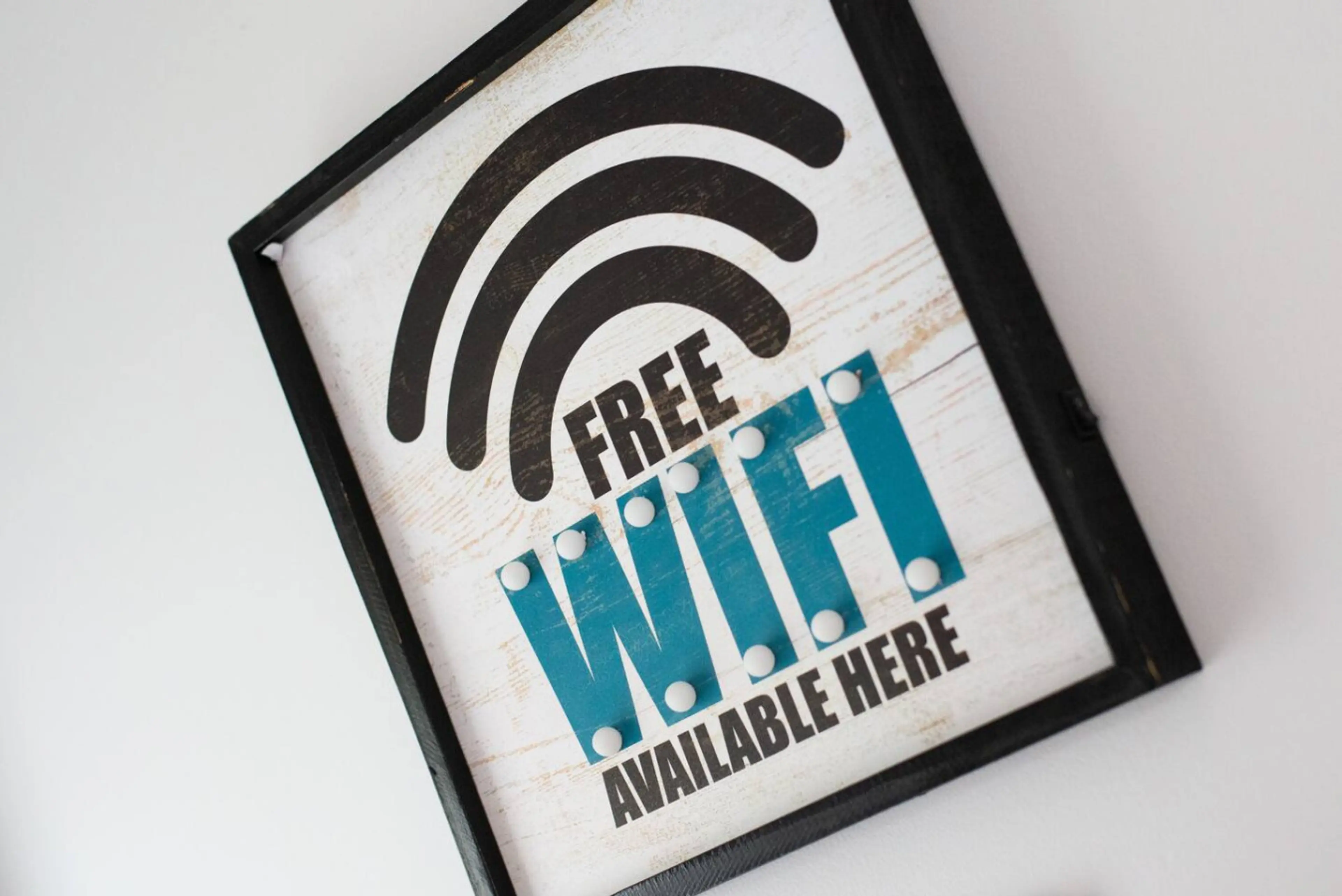 1011 Carmarthen Road - Image 29