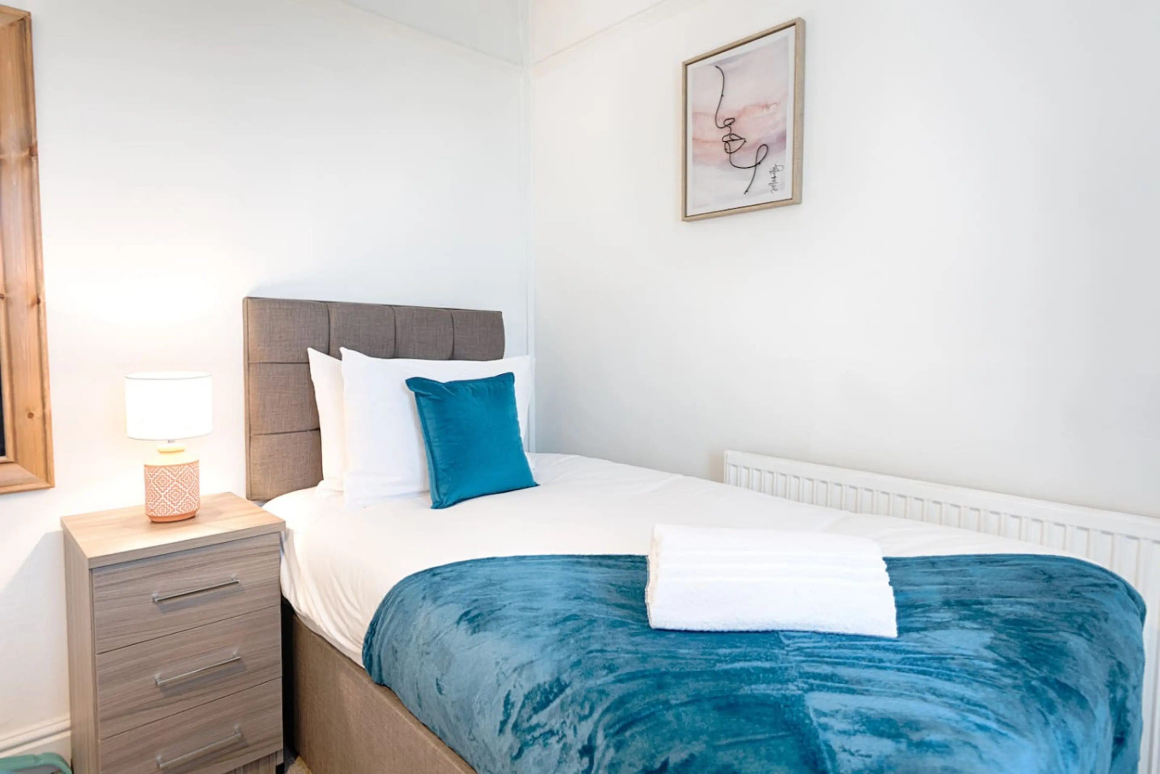 17 Bartley Terrace - Image 10