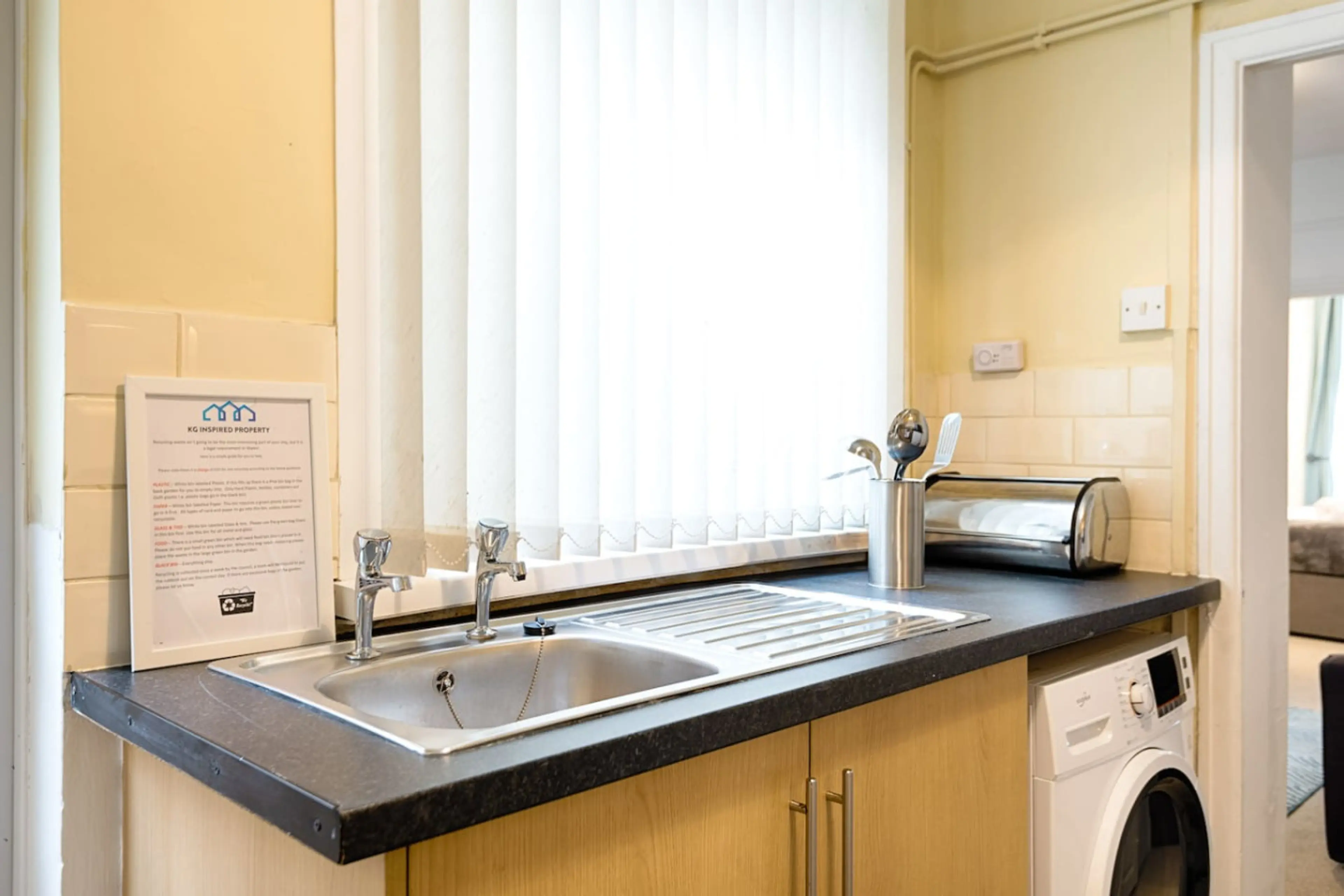 17 Bartley Terrace - Image 15