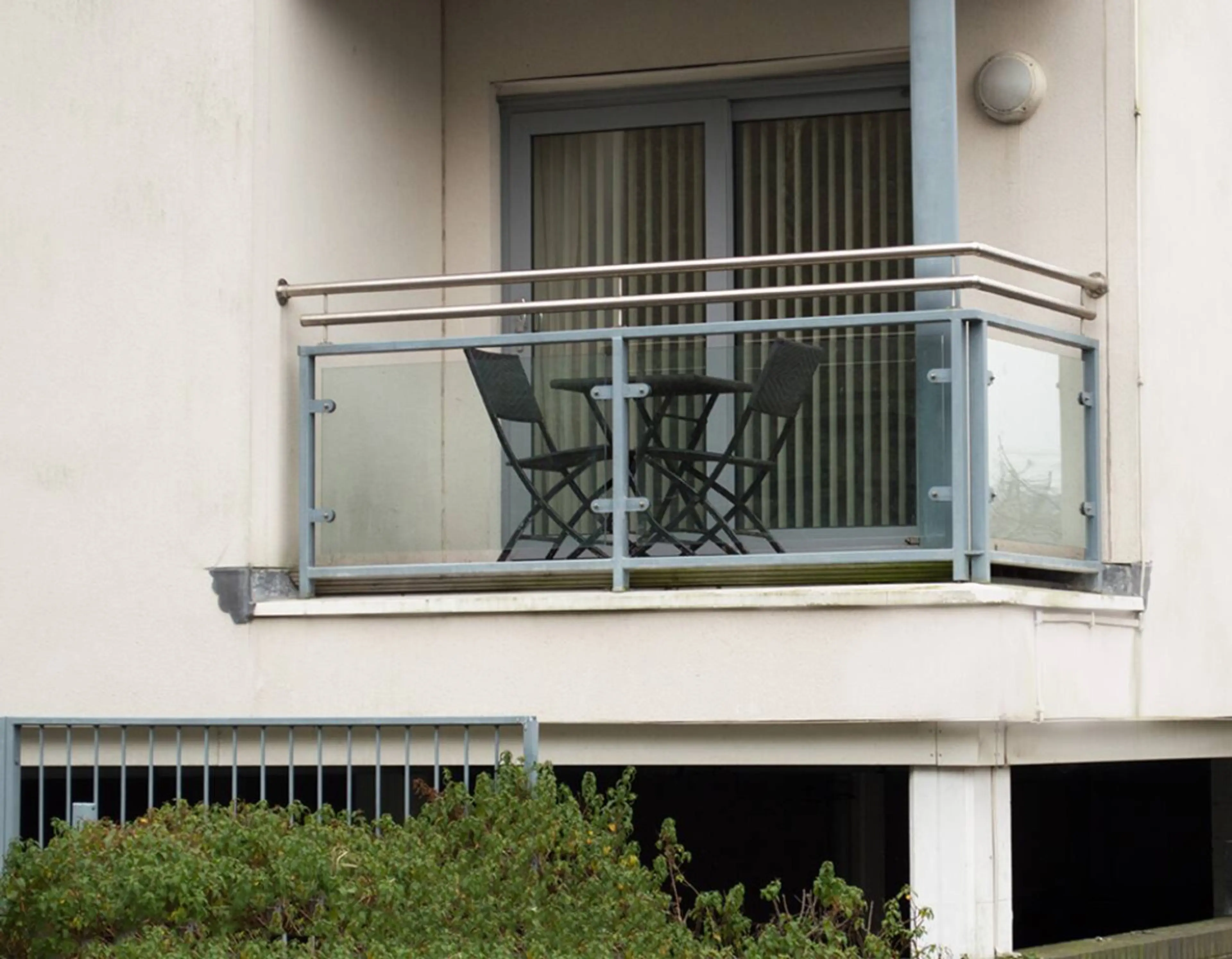 8 Royal Sovereign - Image 18