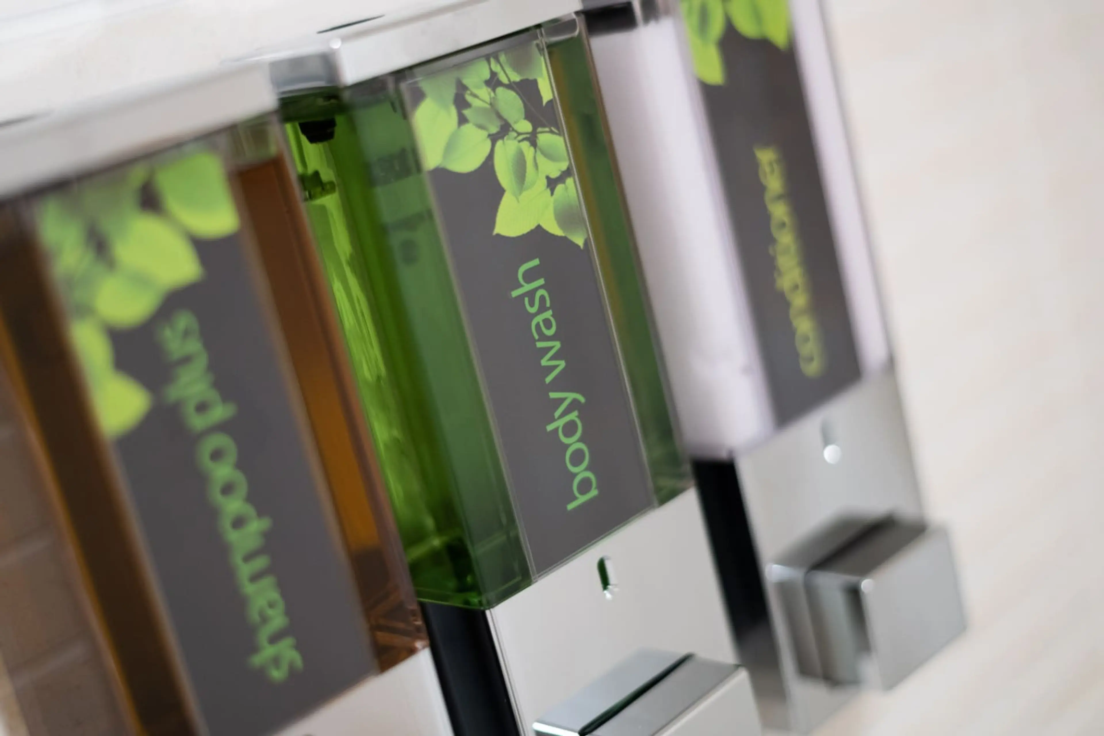 8 Royal Sovereign - Image 16