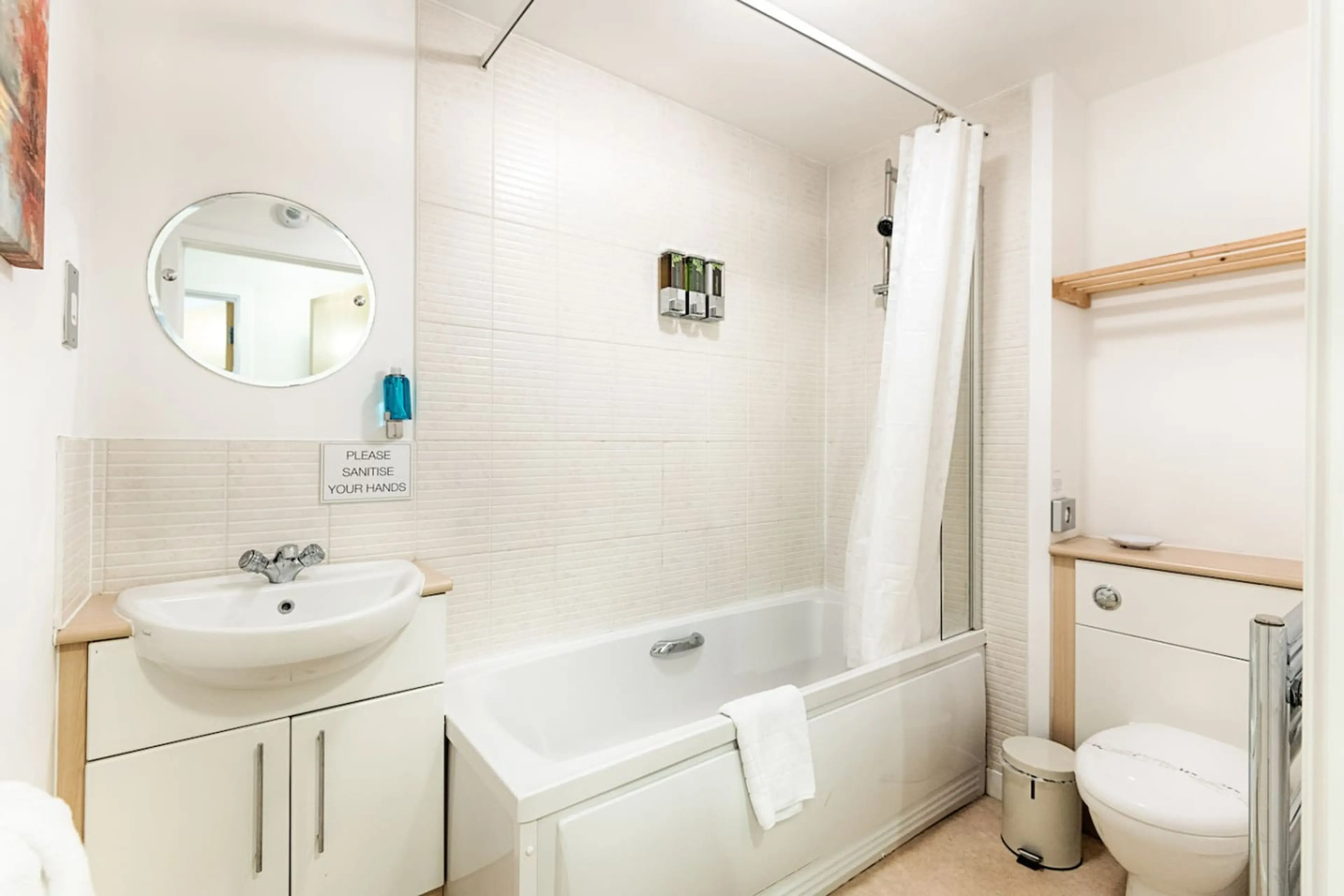 8 Royal Sovereign - Image 6