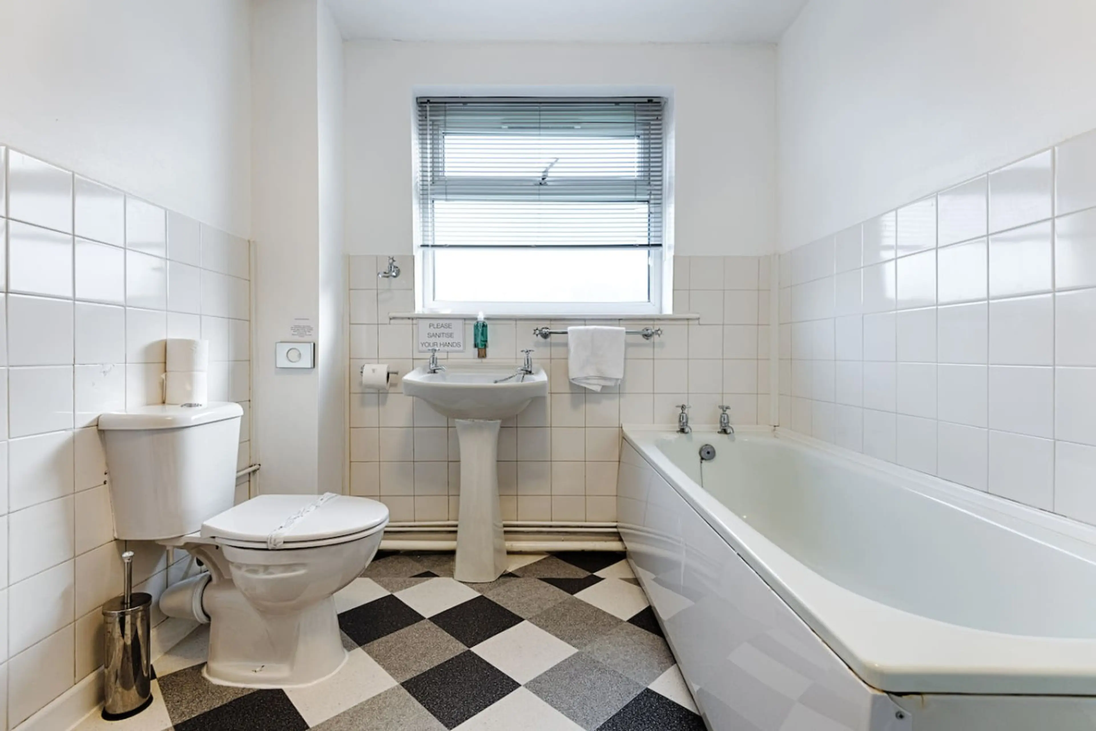 42 Green Street - Image 13