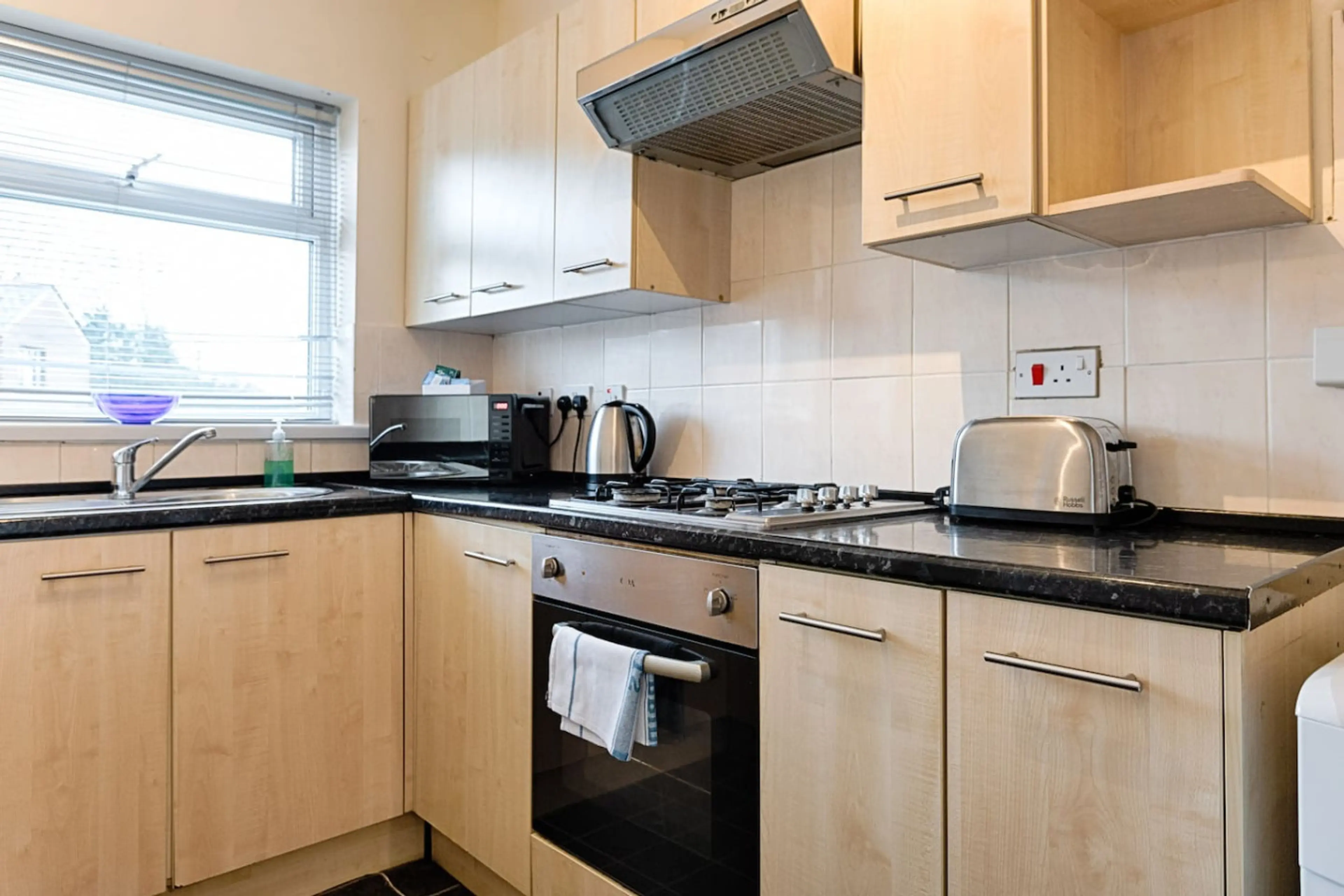 42 Green Street - Image 15