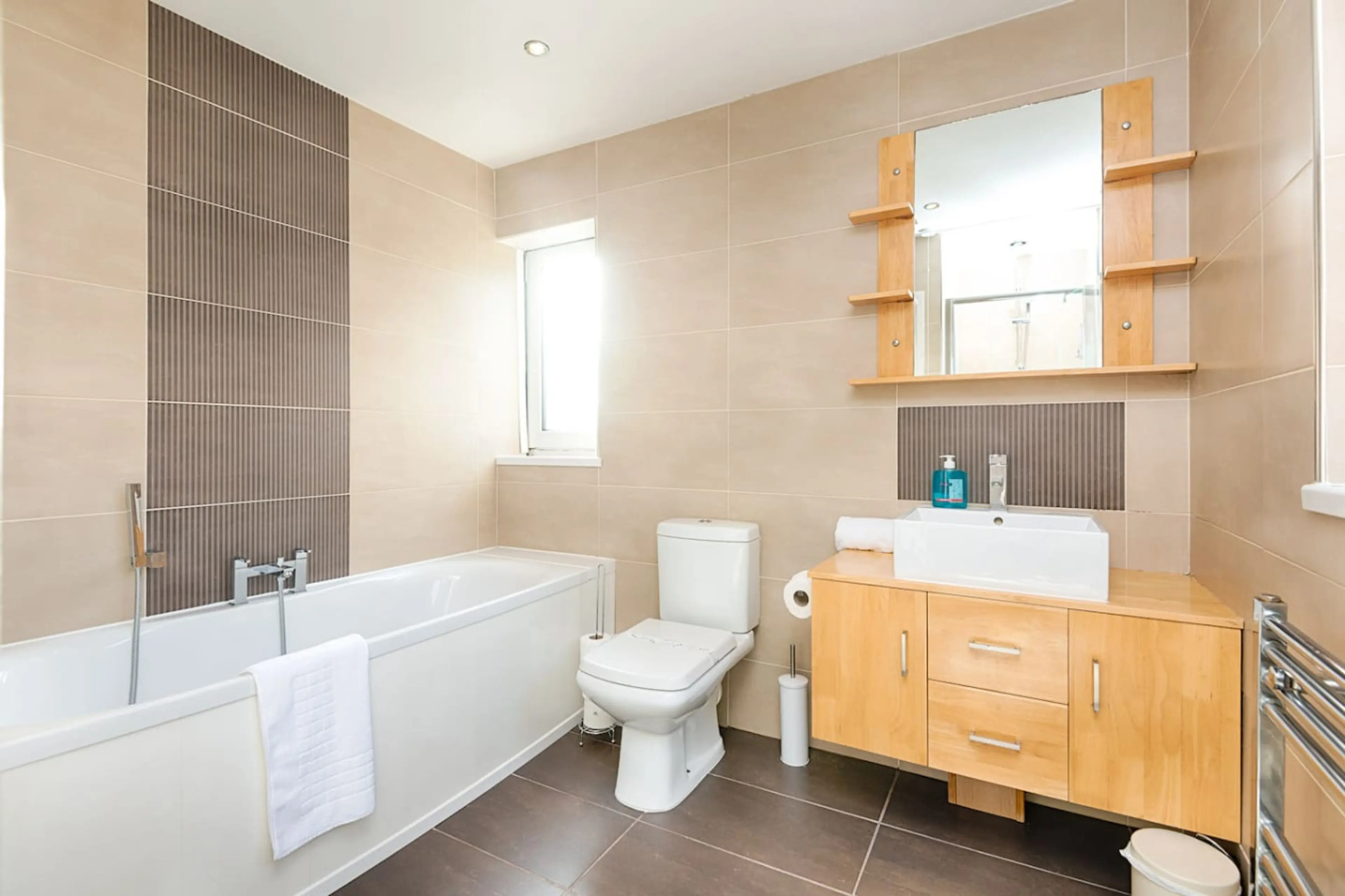 51 Pleasant Street - Image 8