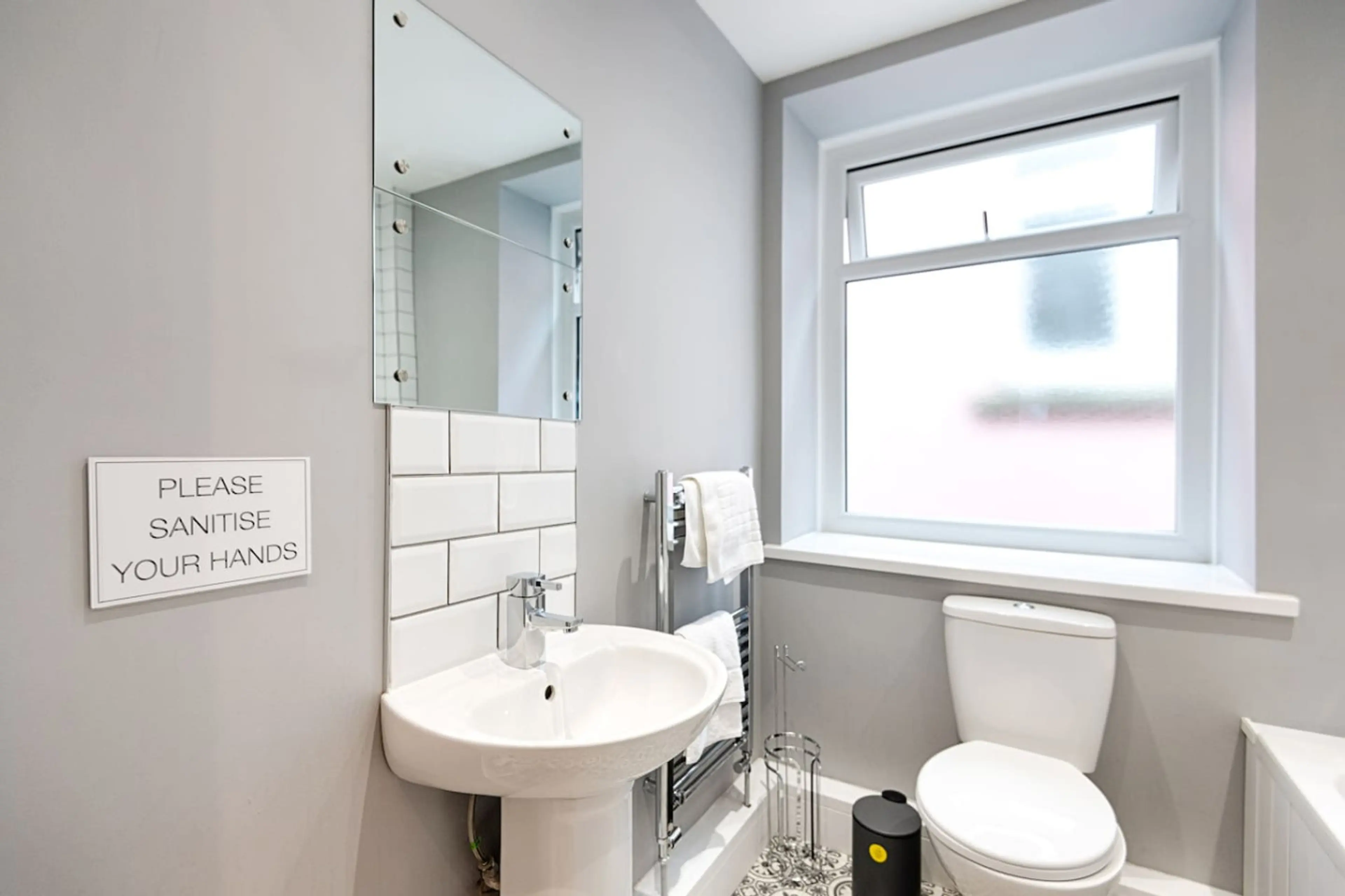 Murray Street Flat 1 - Image 17