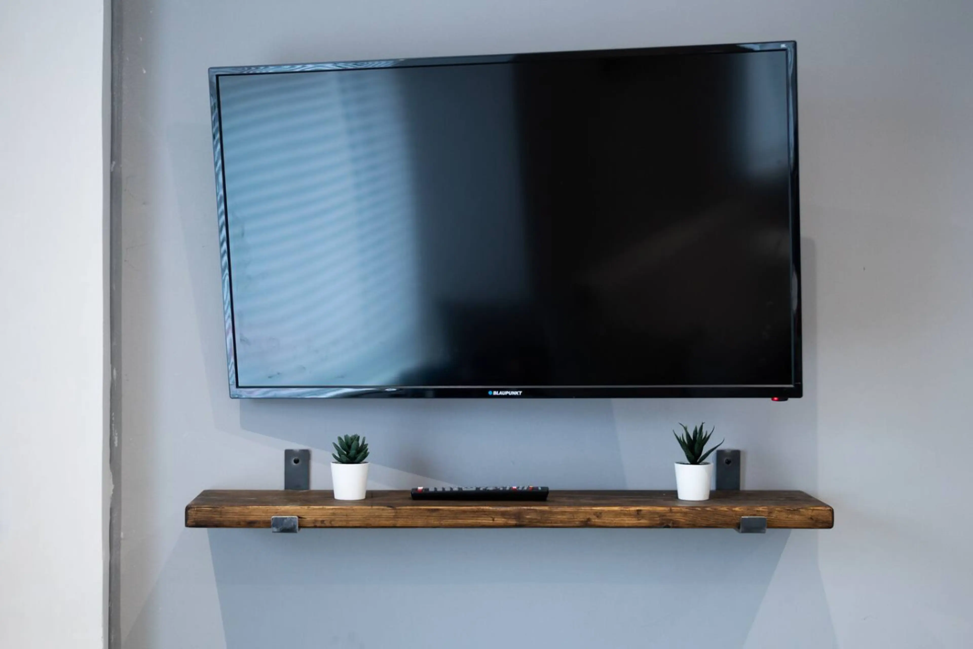 Murray Street Flat 2 - Image 4