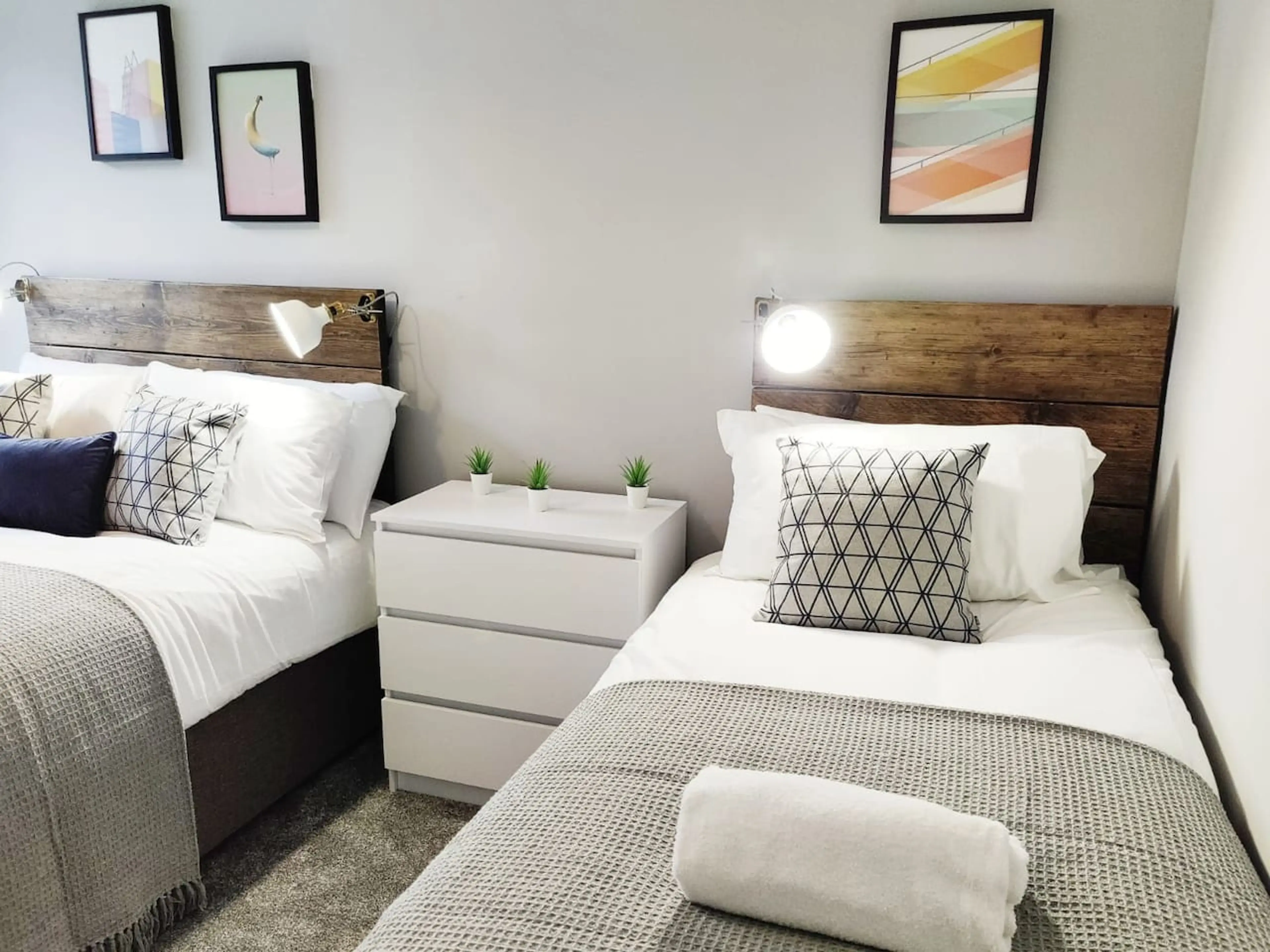 Murray Street Flat 2 - Image 13