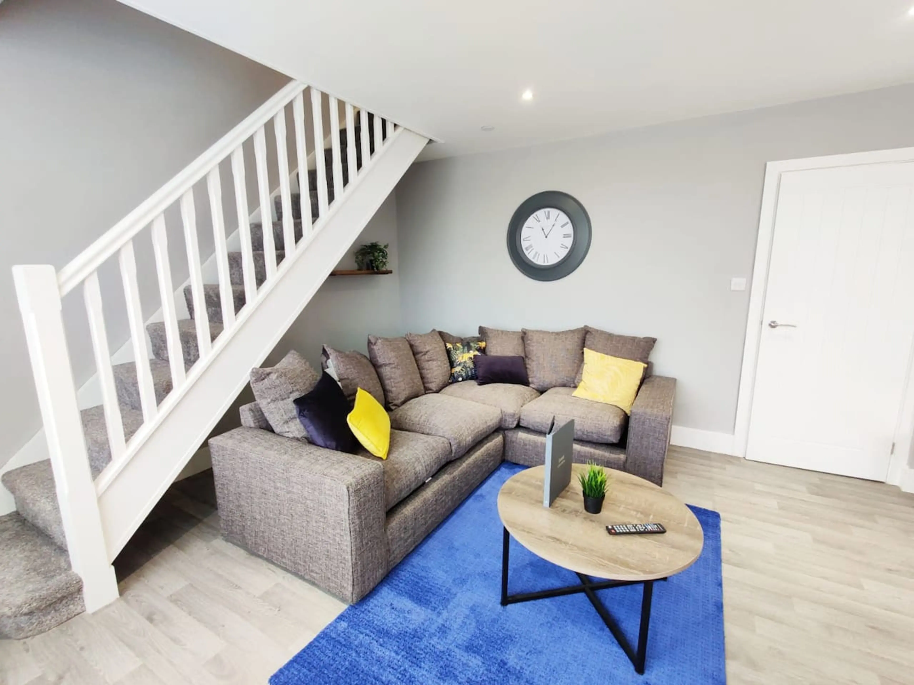 Murray Street Flat 3 - Image 6