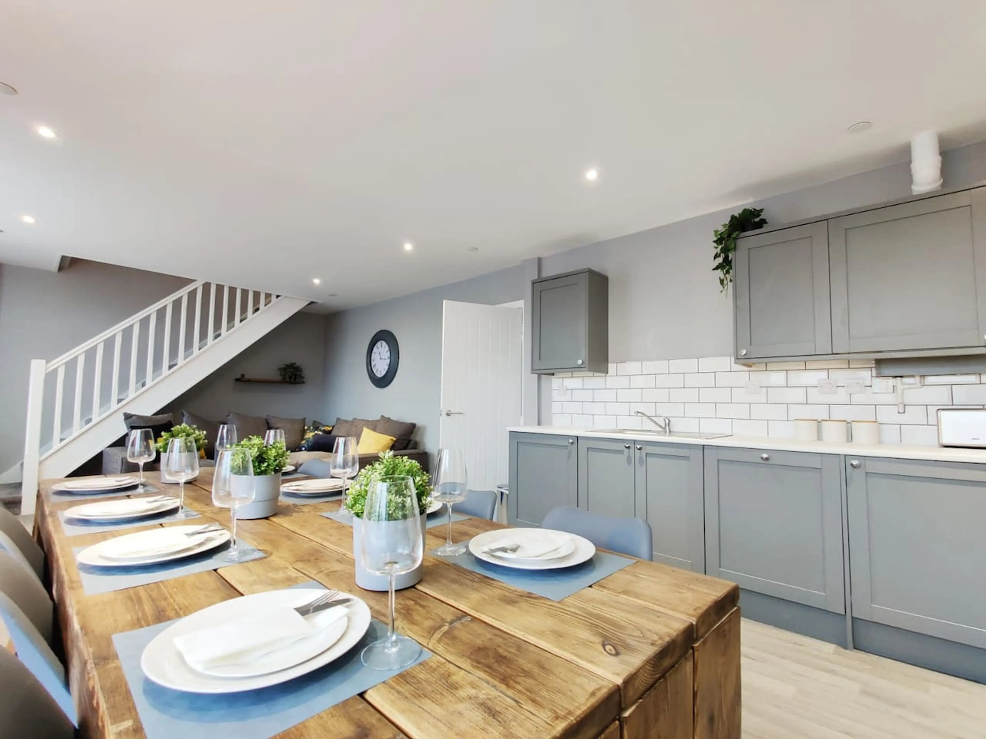 Murray Street Flat 3 - Image 7