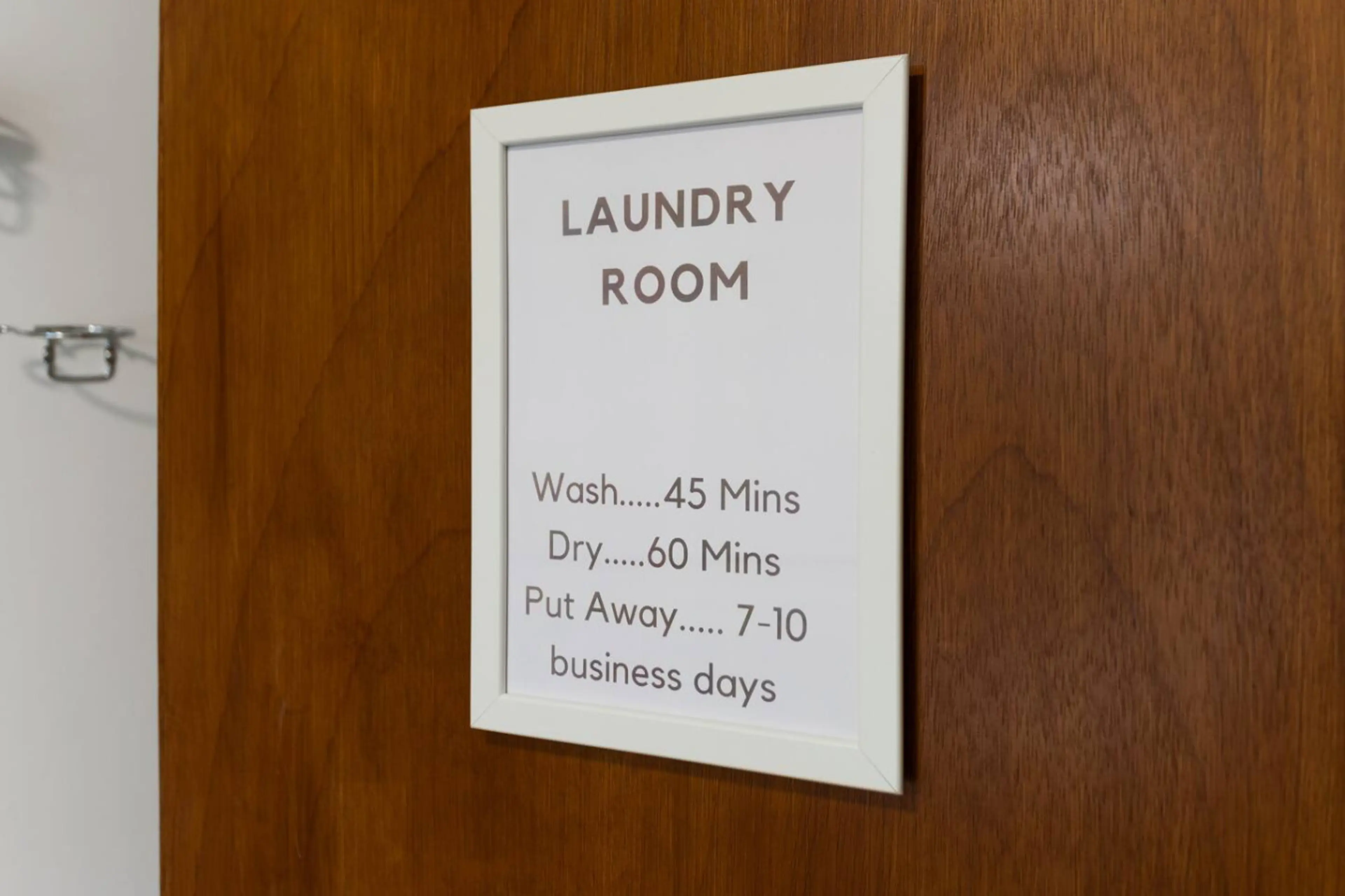 Studio 2 - 150 Neath Road - Image 22