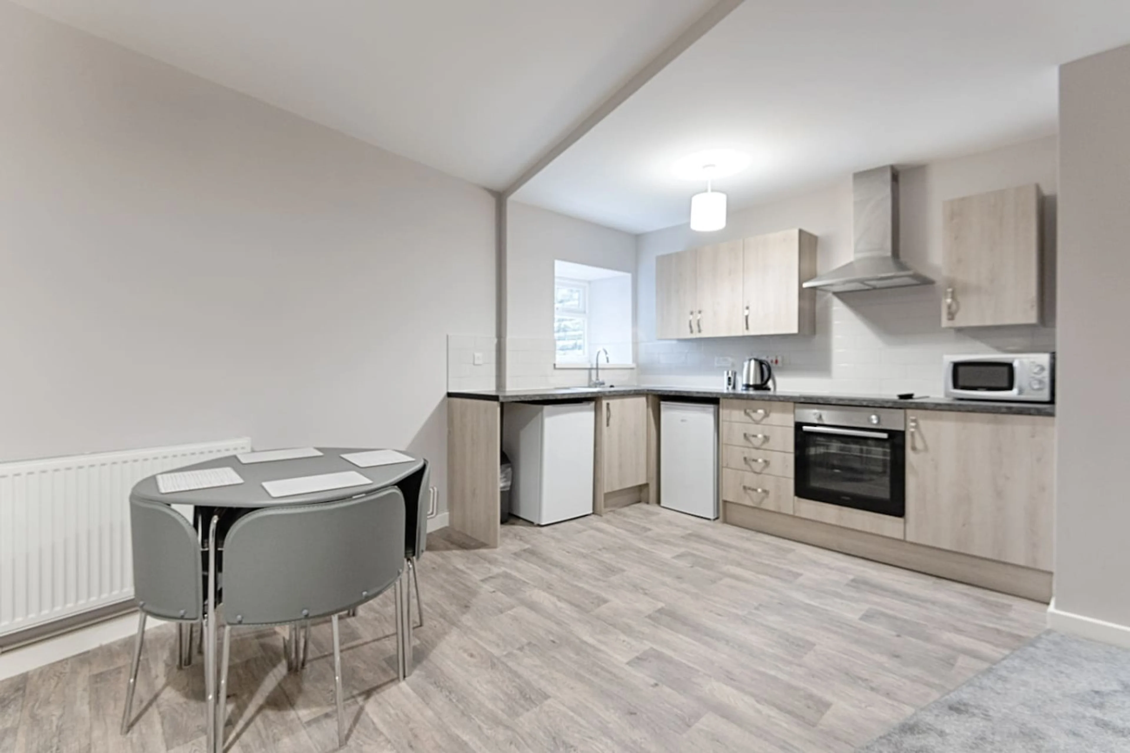 Studio 4 - 150 Neath Road - View 5