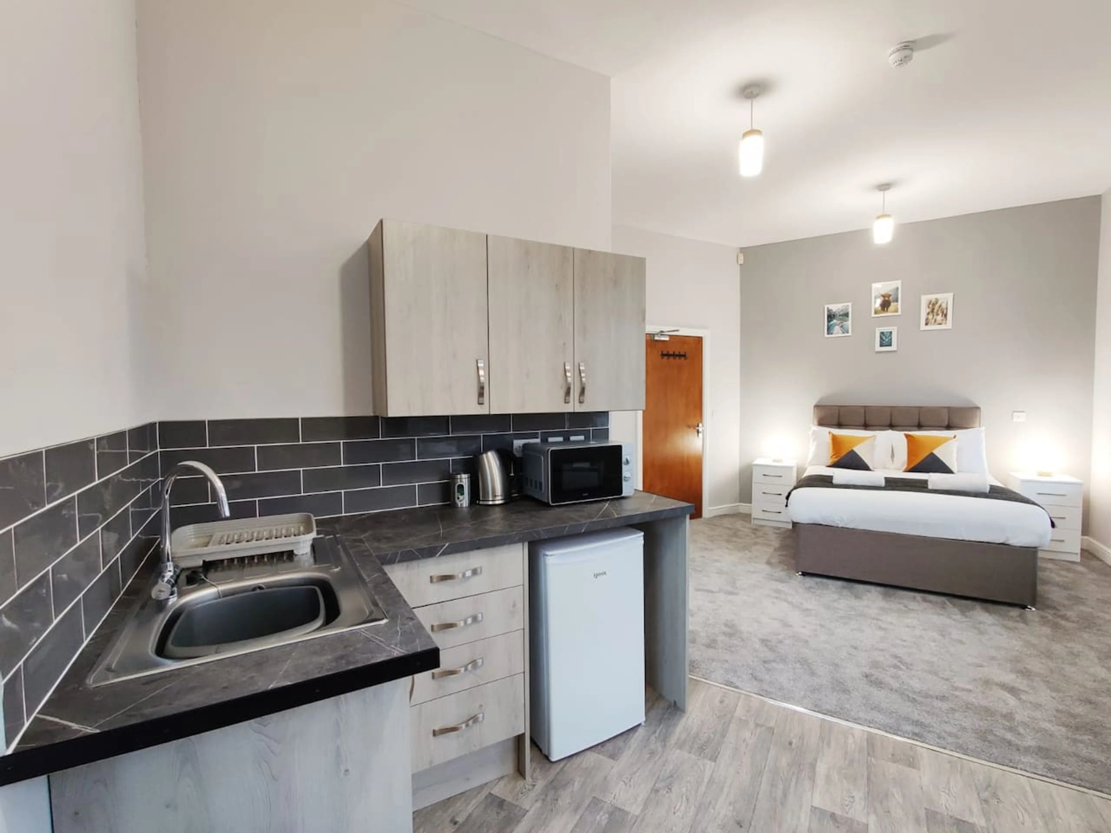 Studio 1 - 150 Neath Road - View 4