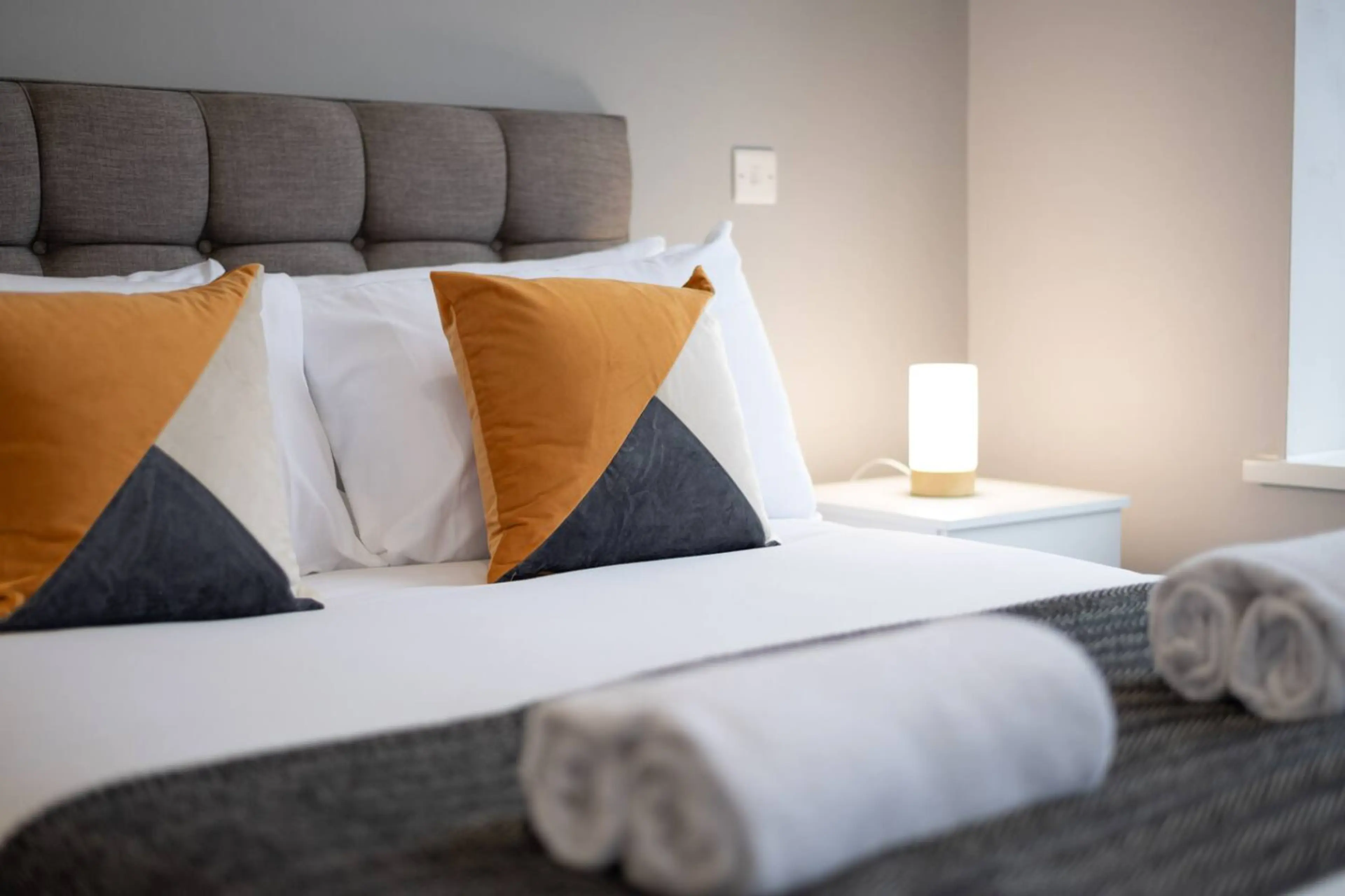 Studio 1 - 150 Neath Road - Image 10