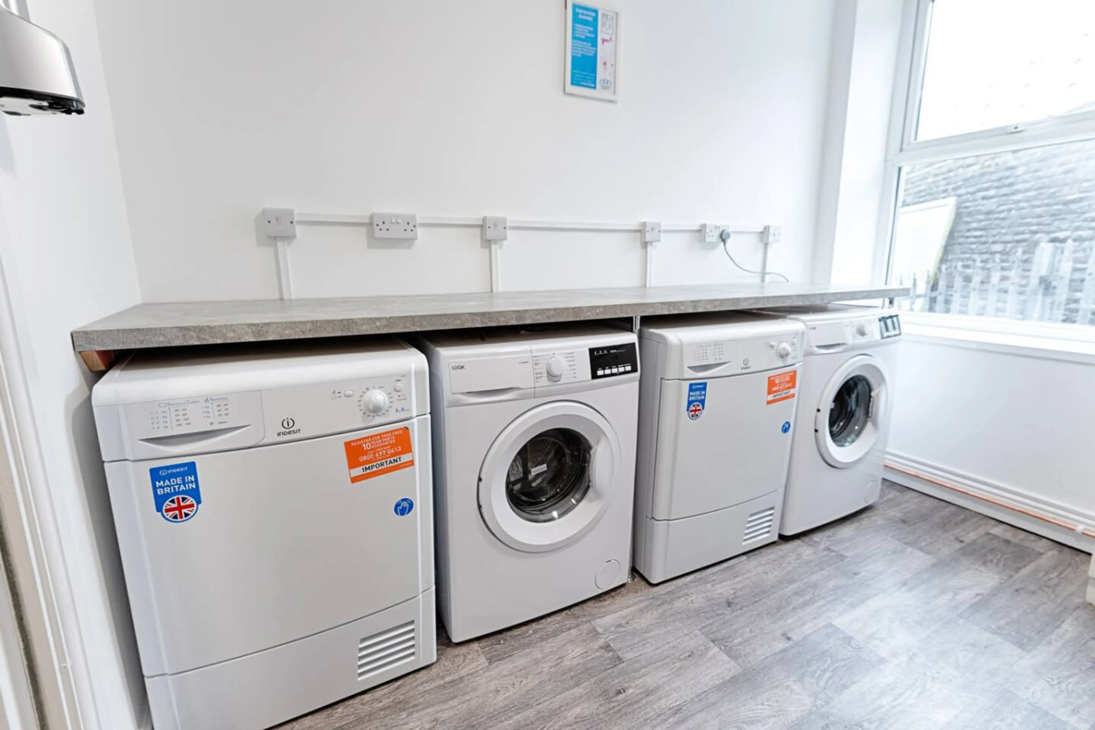 Studio 3 - 150 Neath Road - Image 29