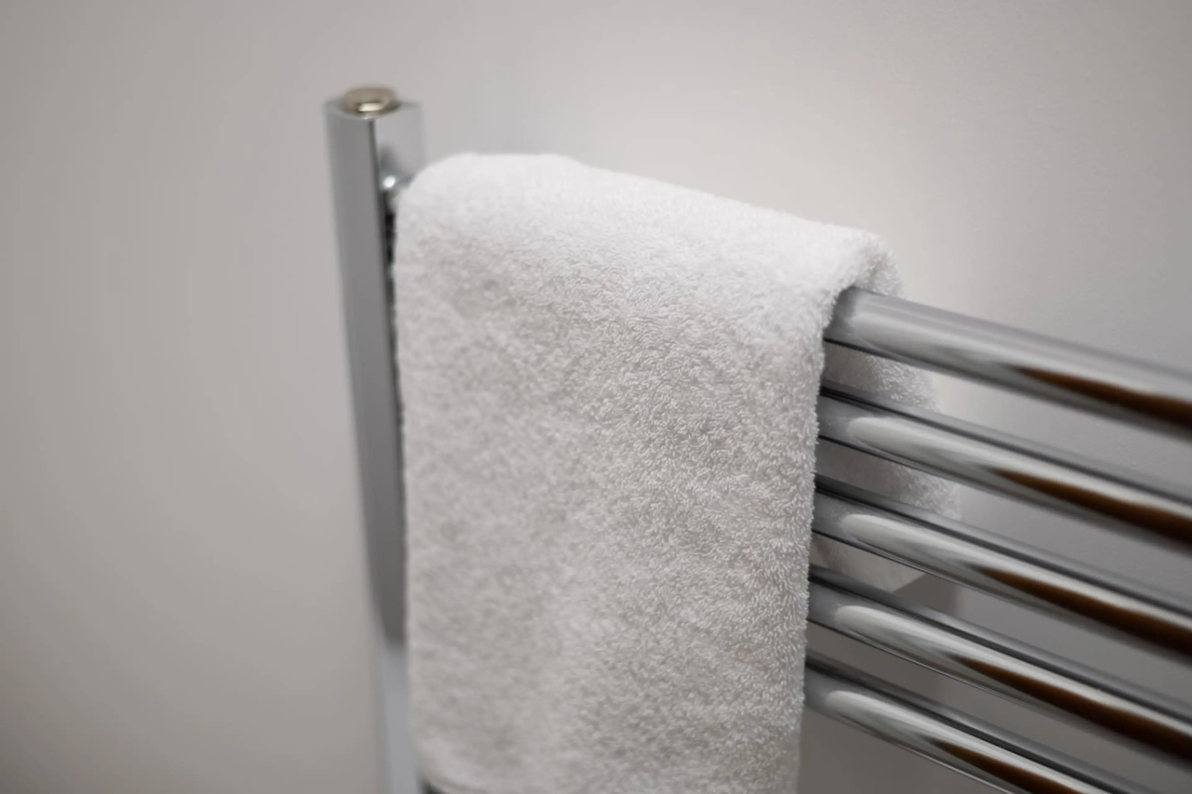 Studio 7 - 150 Neath Road - Image 12