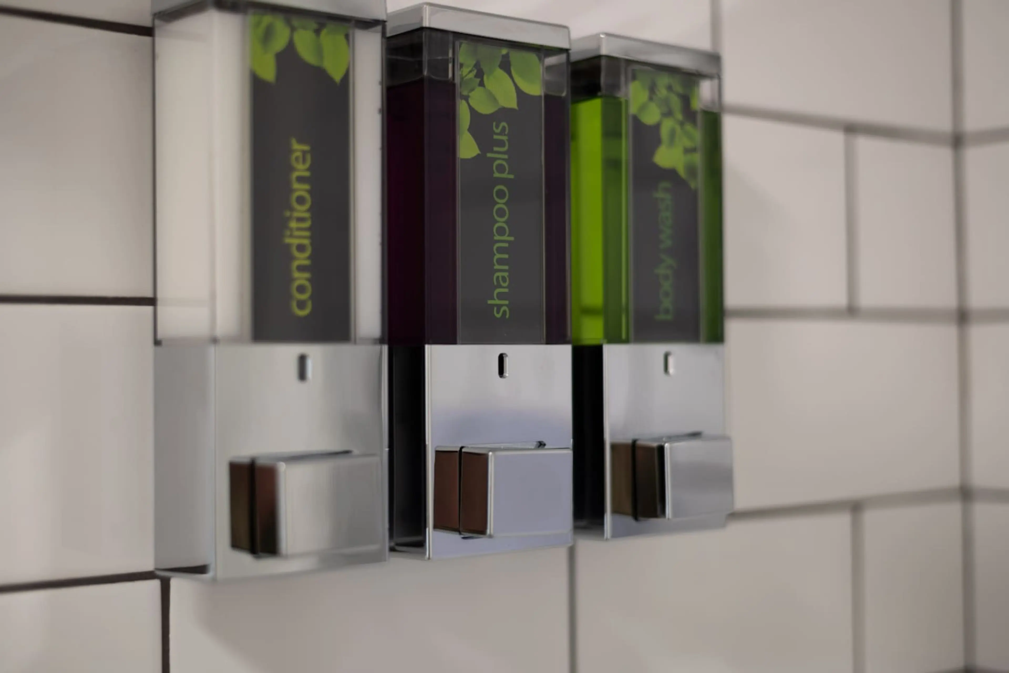 Studio 7 - 150 Neath Road - Image 19