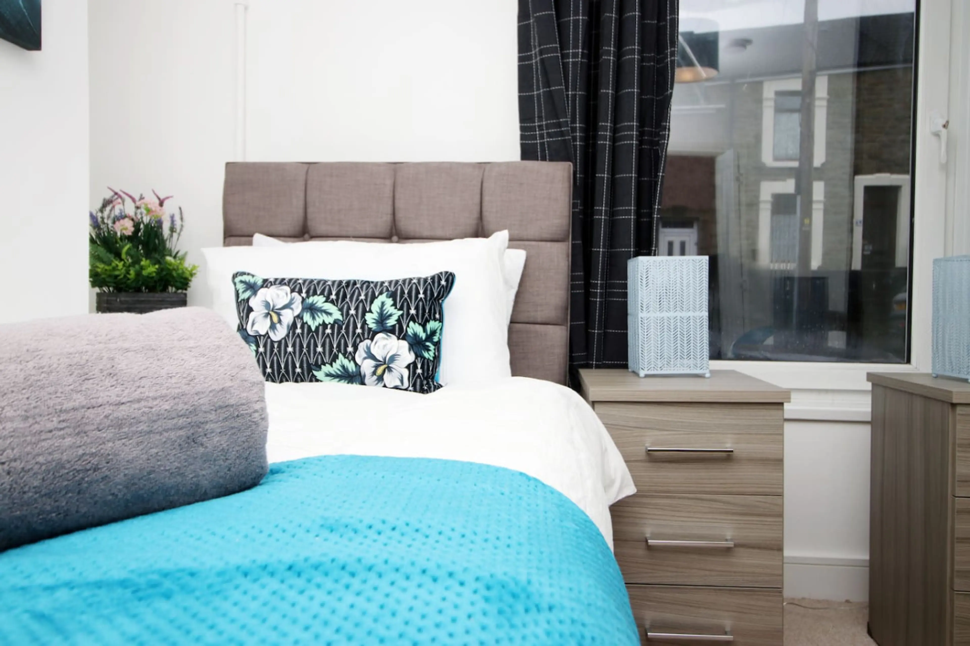 10 Mysydd Road - Image 7