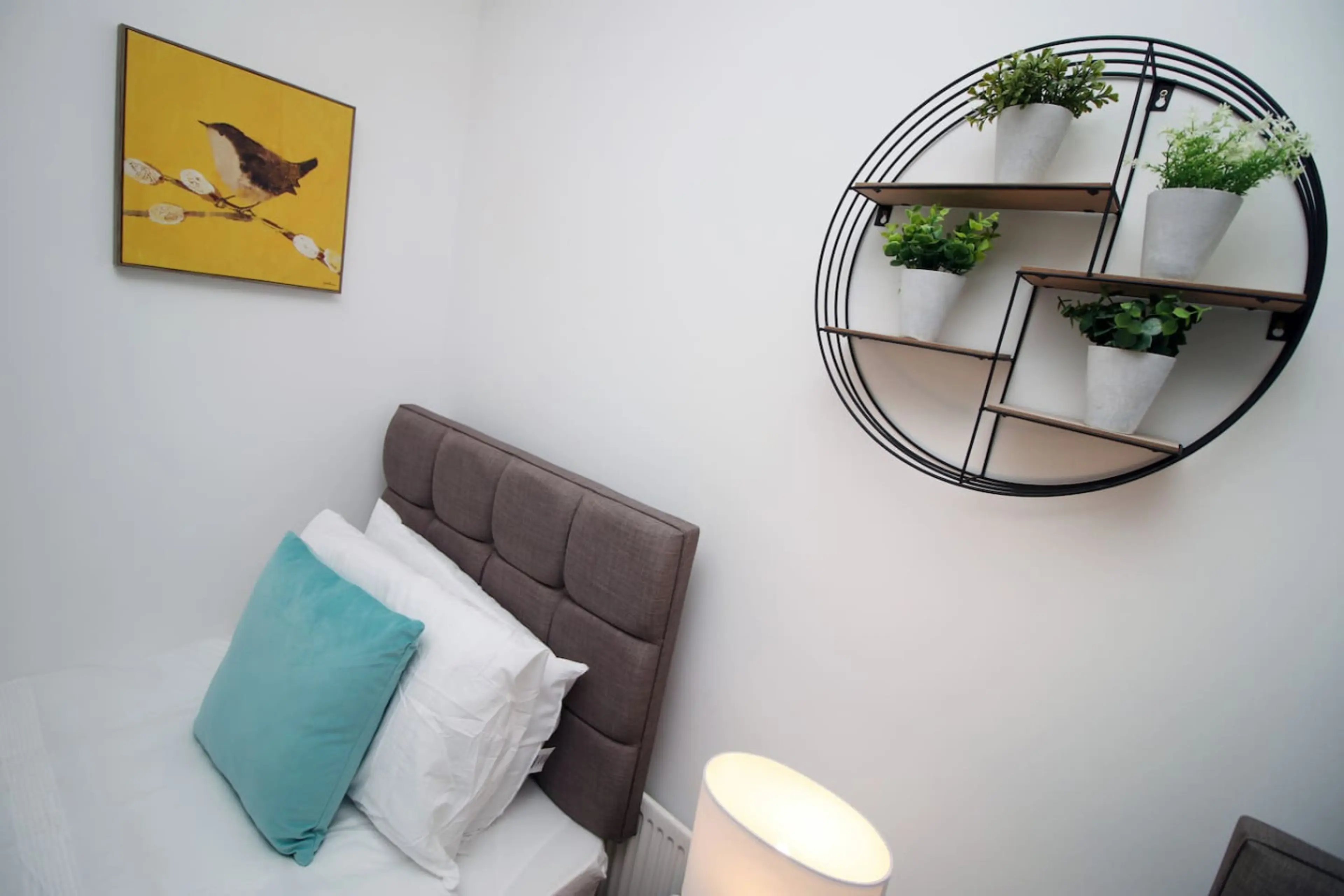 10 Mysydd Road - Image 3