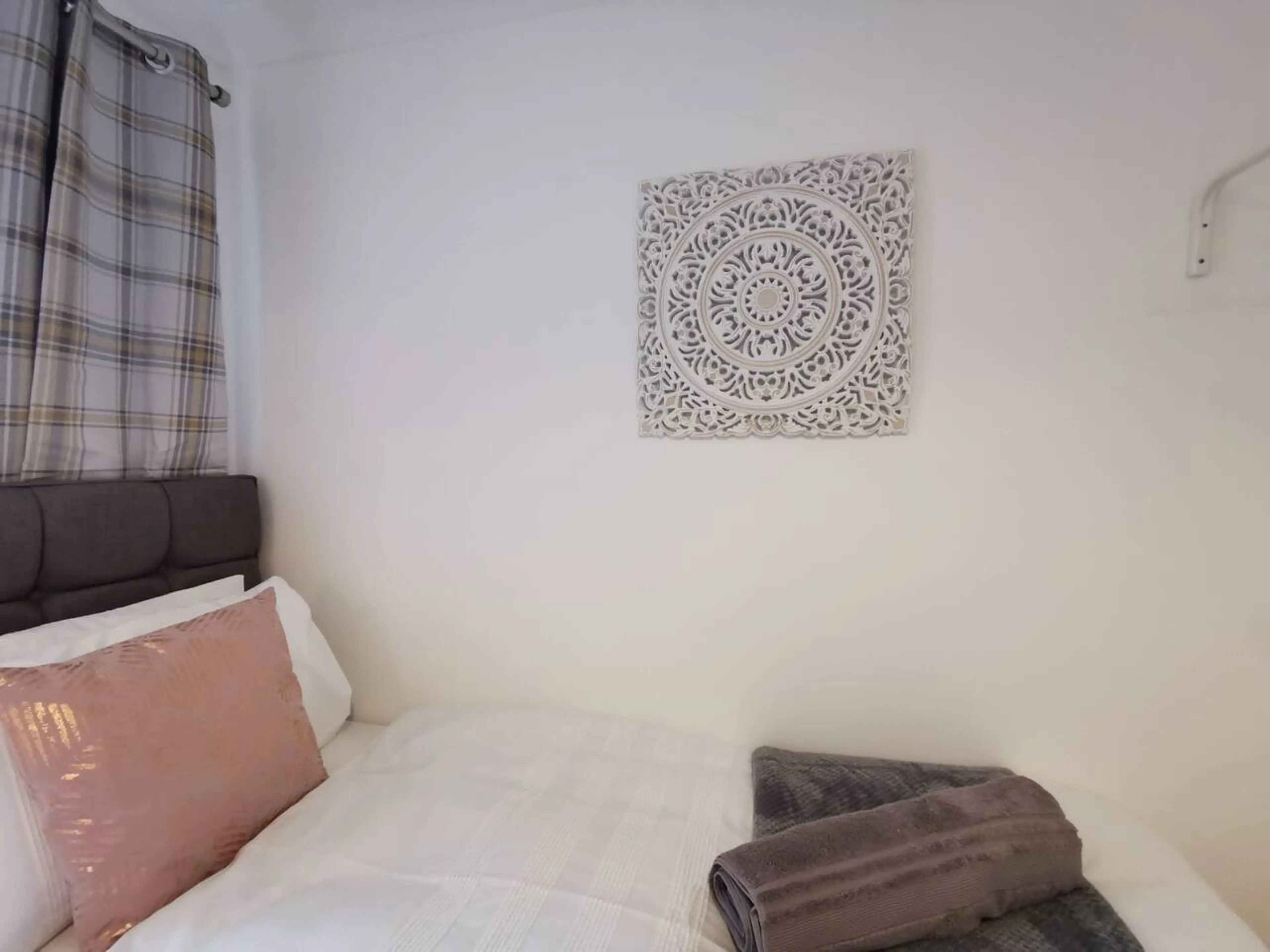 10 Mysydd Road - Image 17