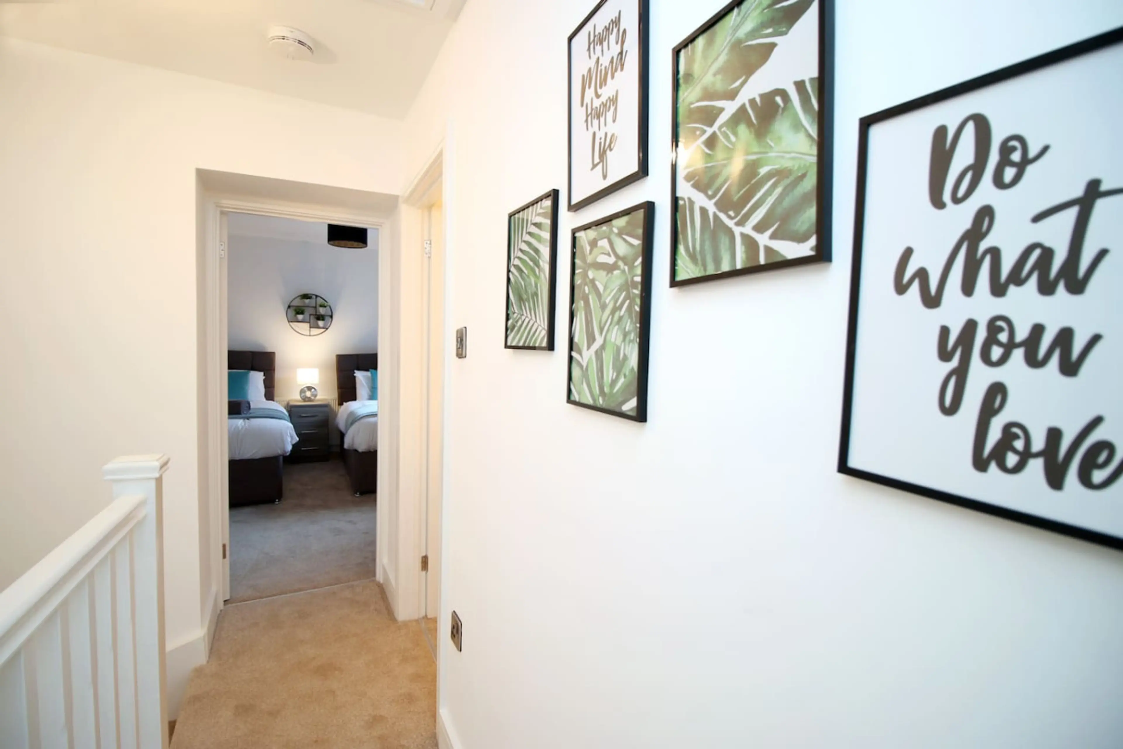 10 Mysydd Road - Image 13