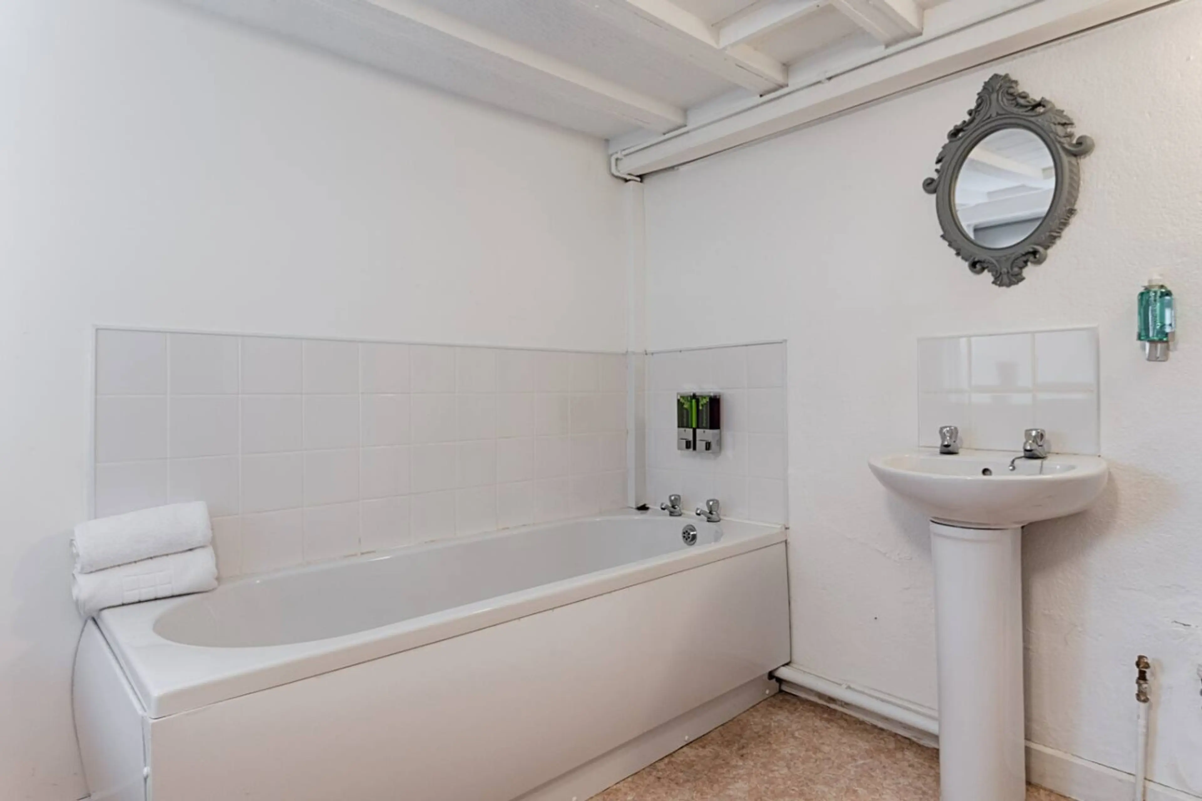 Alexandra Cottage - Image 13