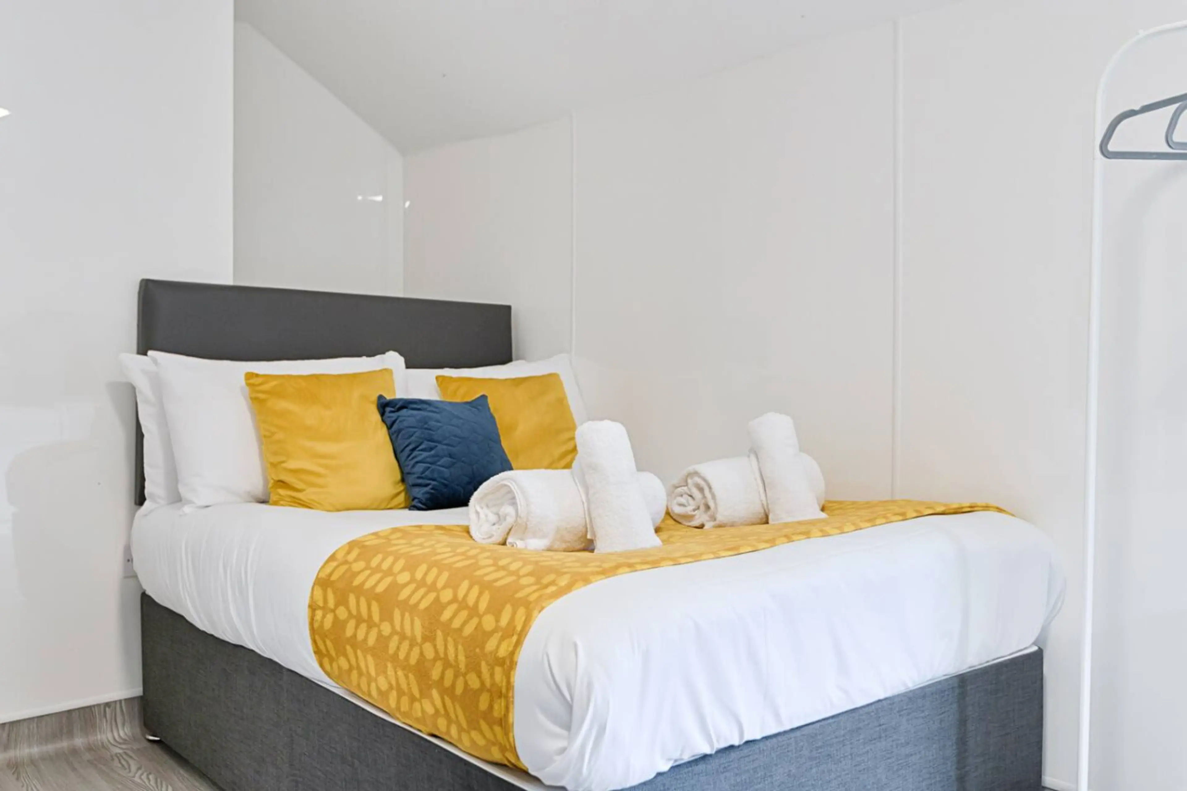 43A Osterley Street - Room 6 - Image 2