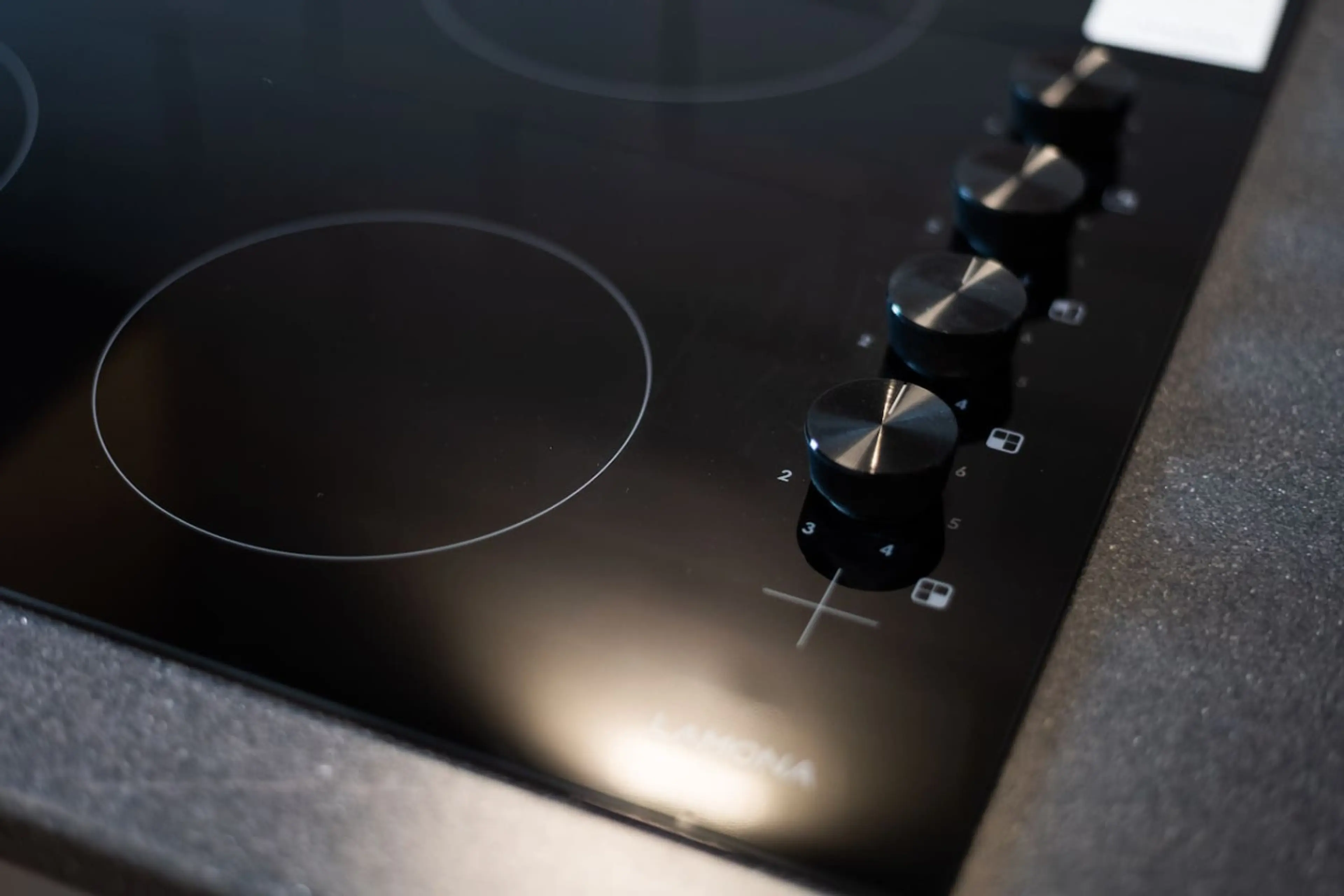 Studio 9 - 150 Neath Road - Image 13