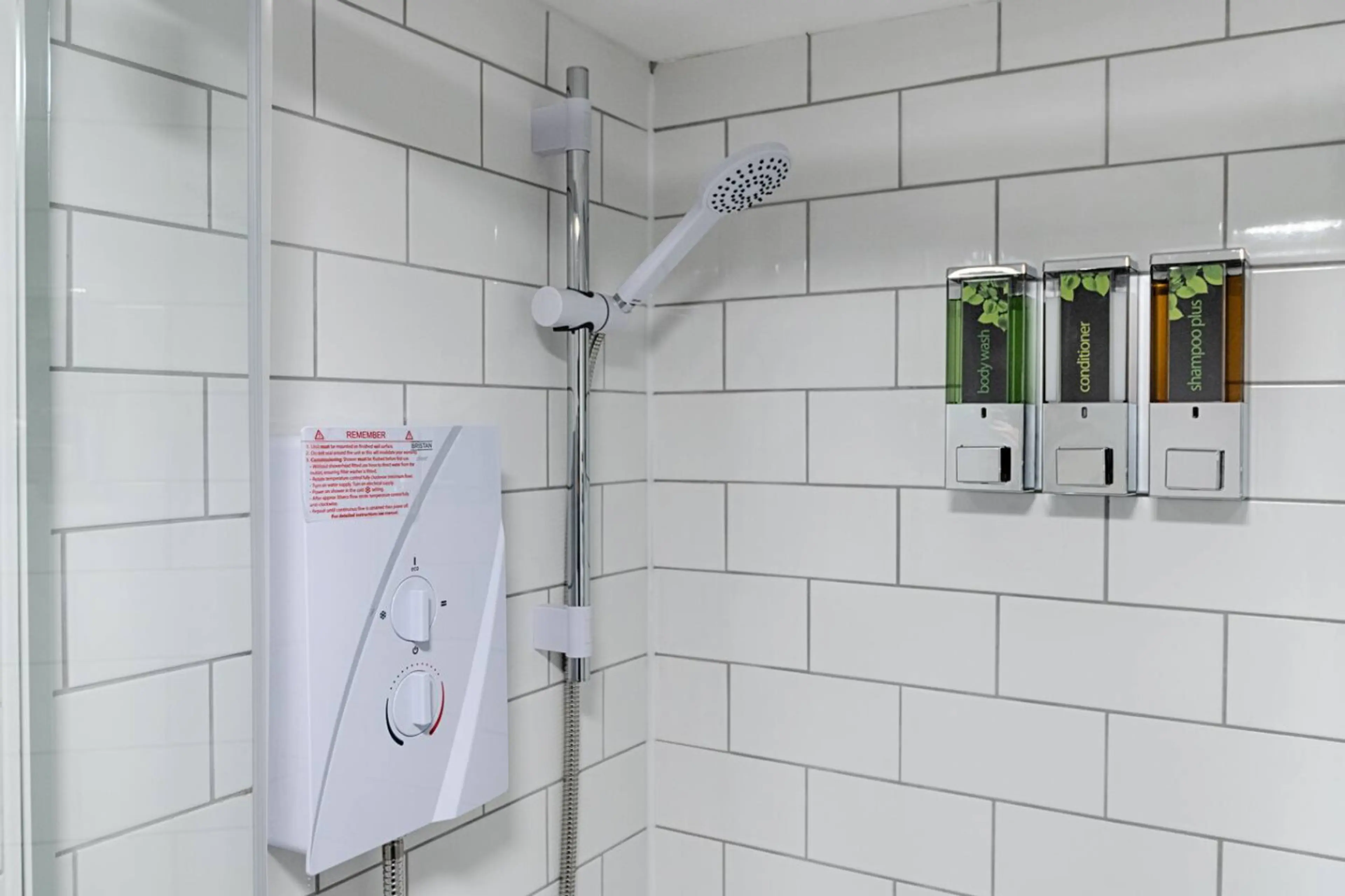 Studio 9 - 150 Neath Road - Image 10