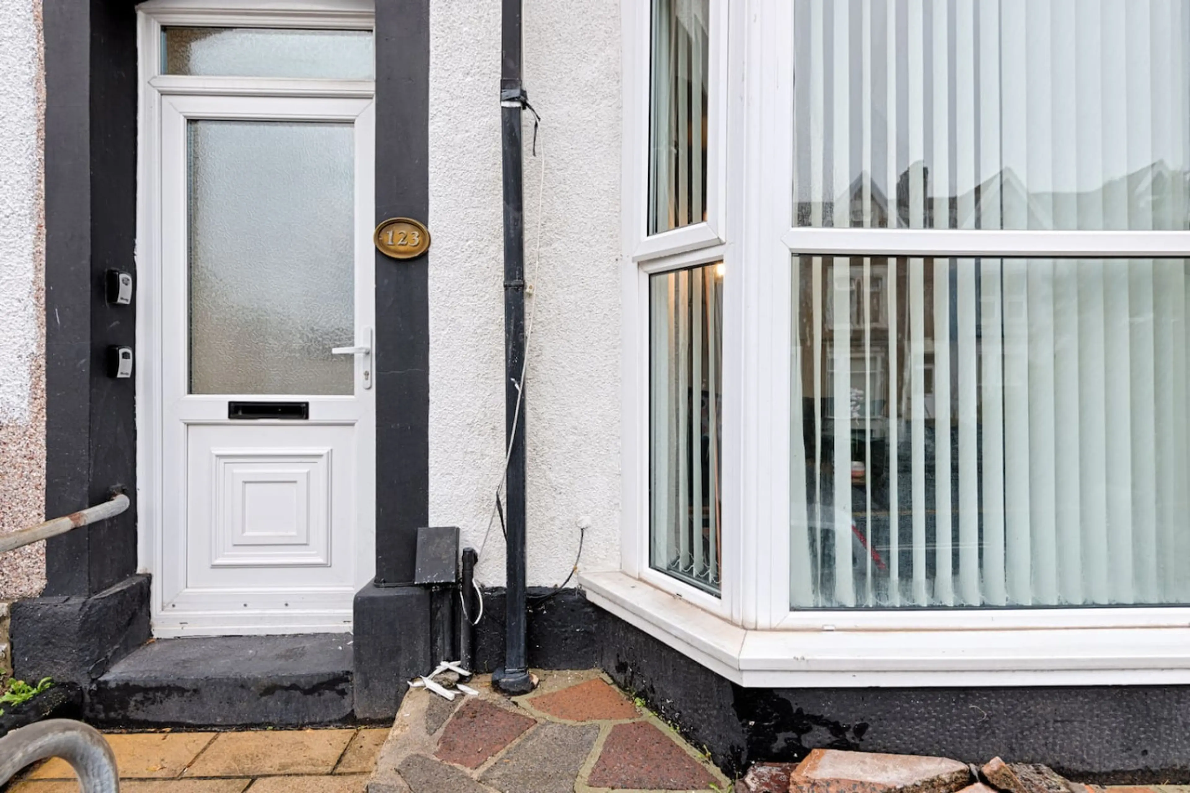 123 King Edward's Road - Image 10