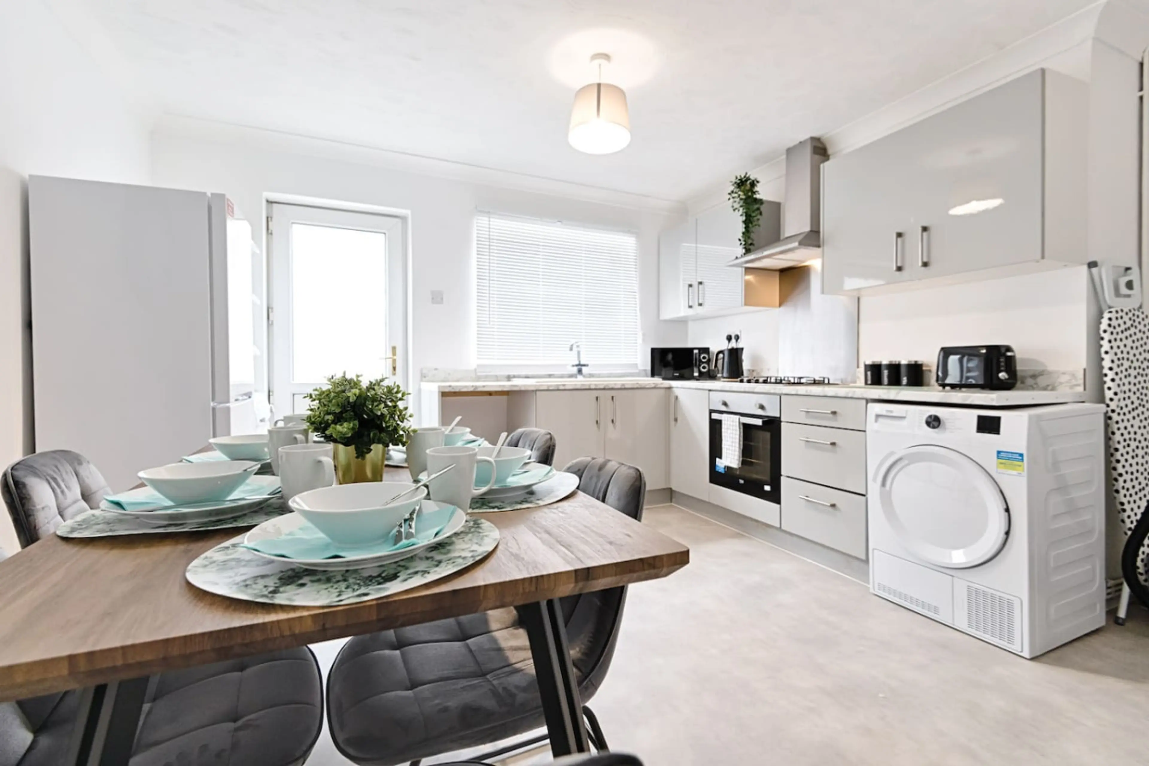 2 Tirpenry Street - Image 9