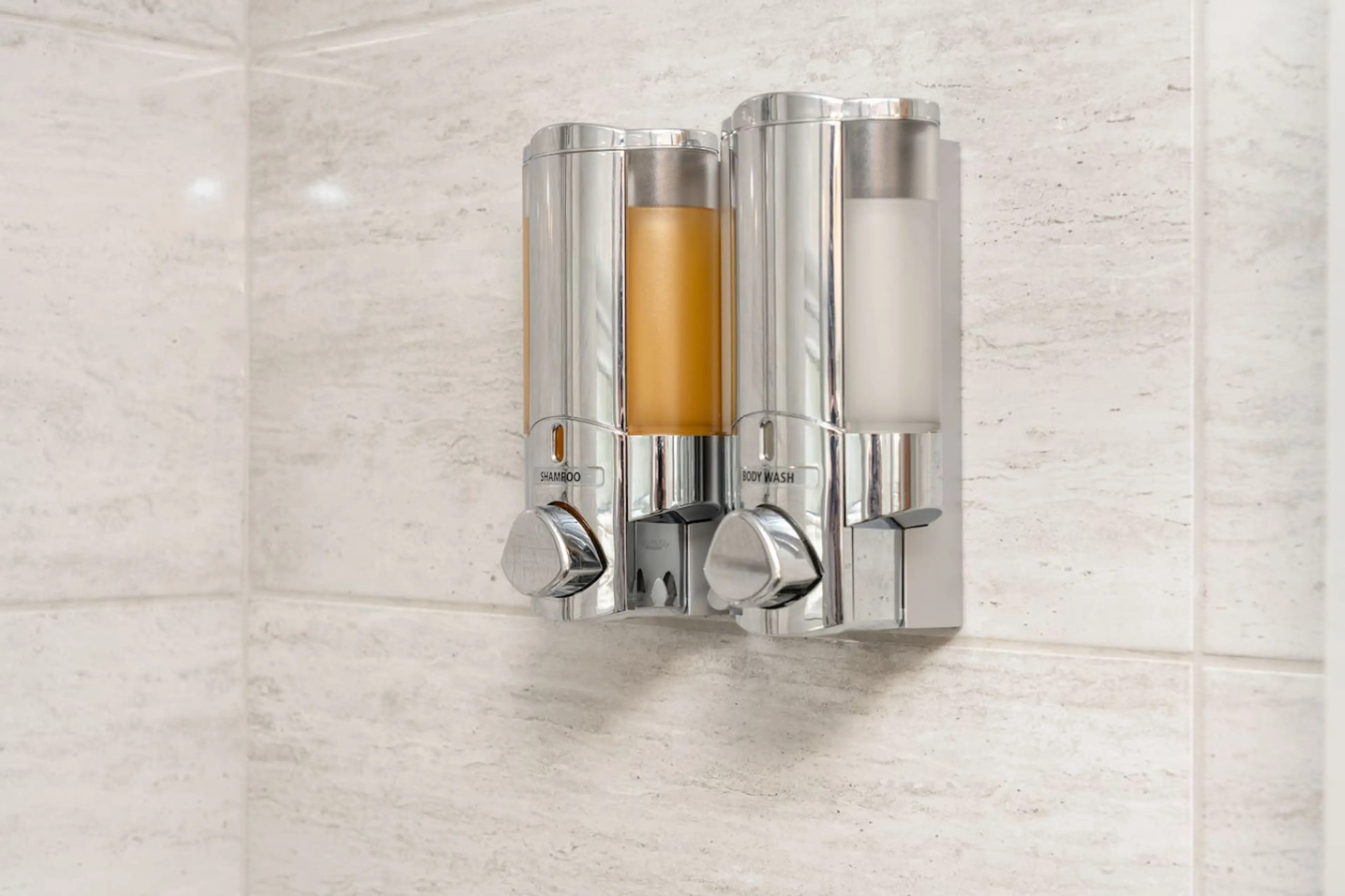 The New Lodge - Room 1 - Image 4