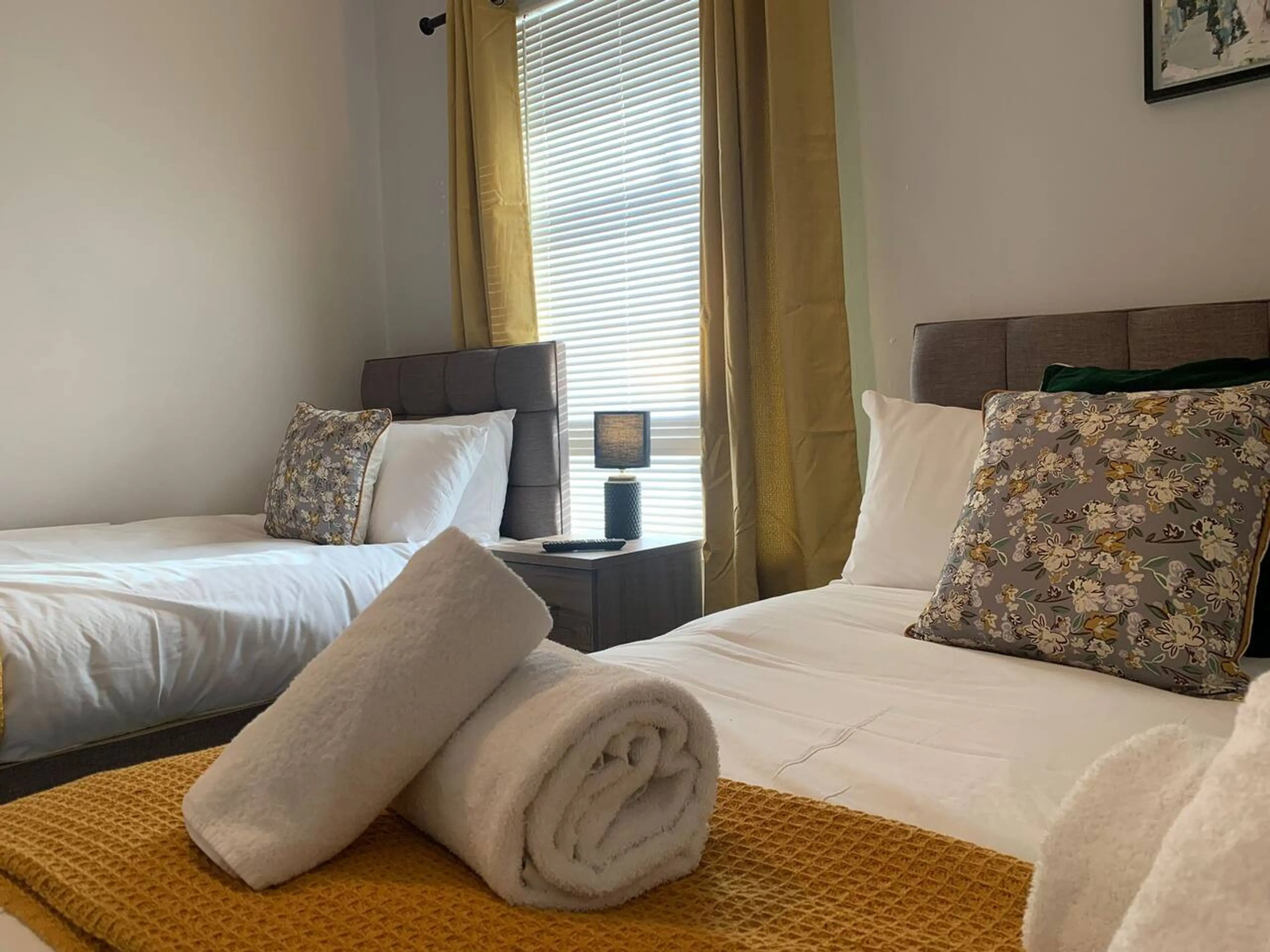 37 Crymlyn Street - Image 13