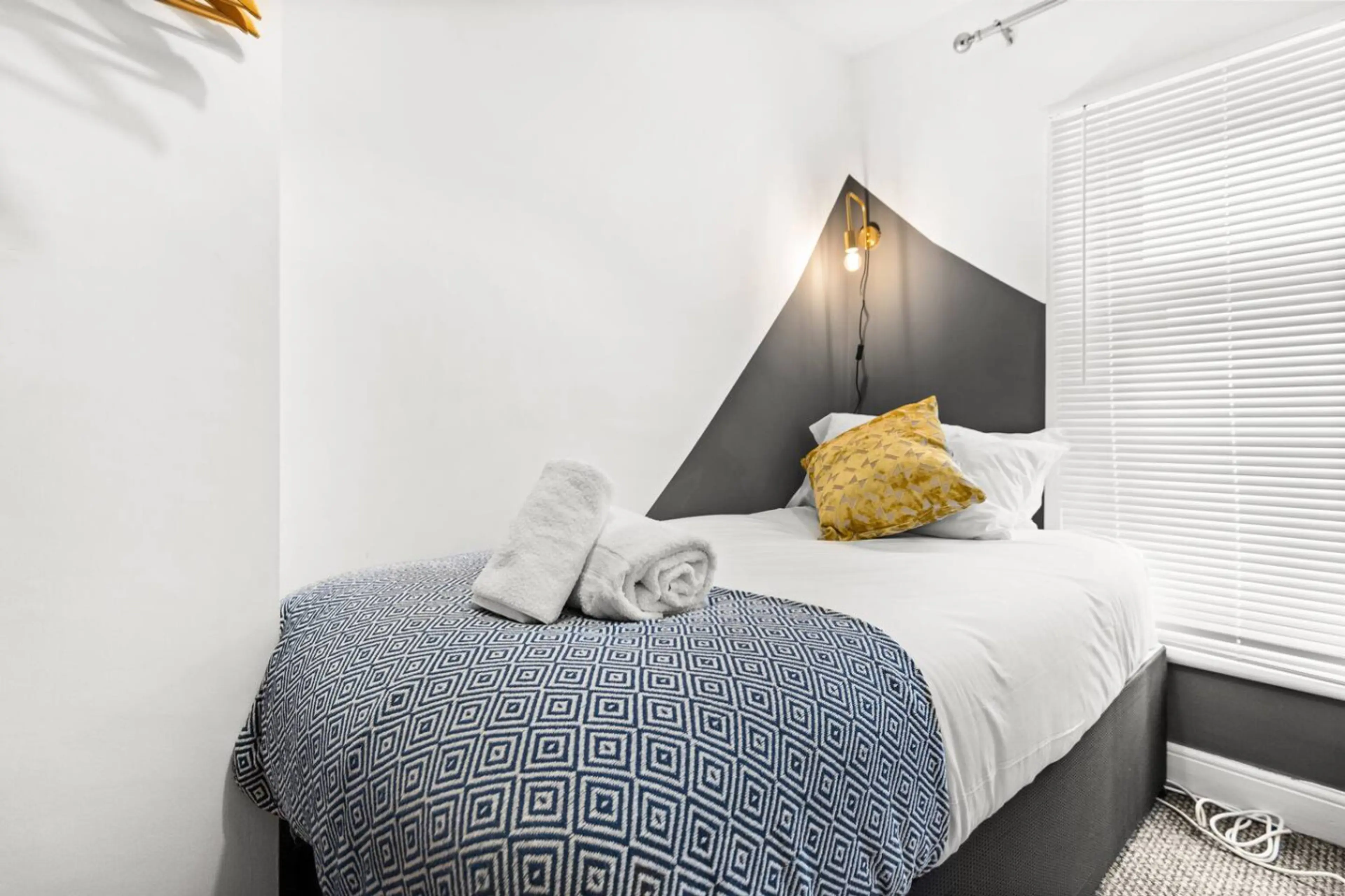 3 Rock Terrace - Image 14