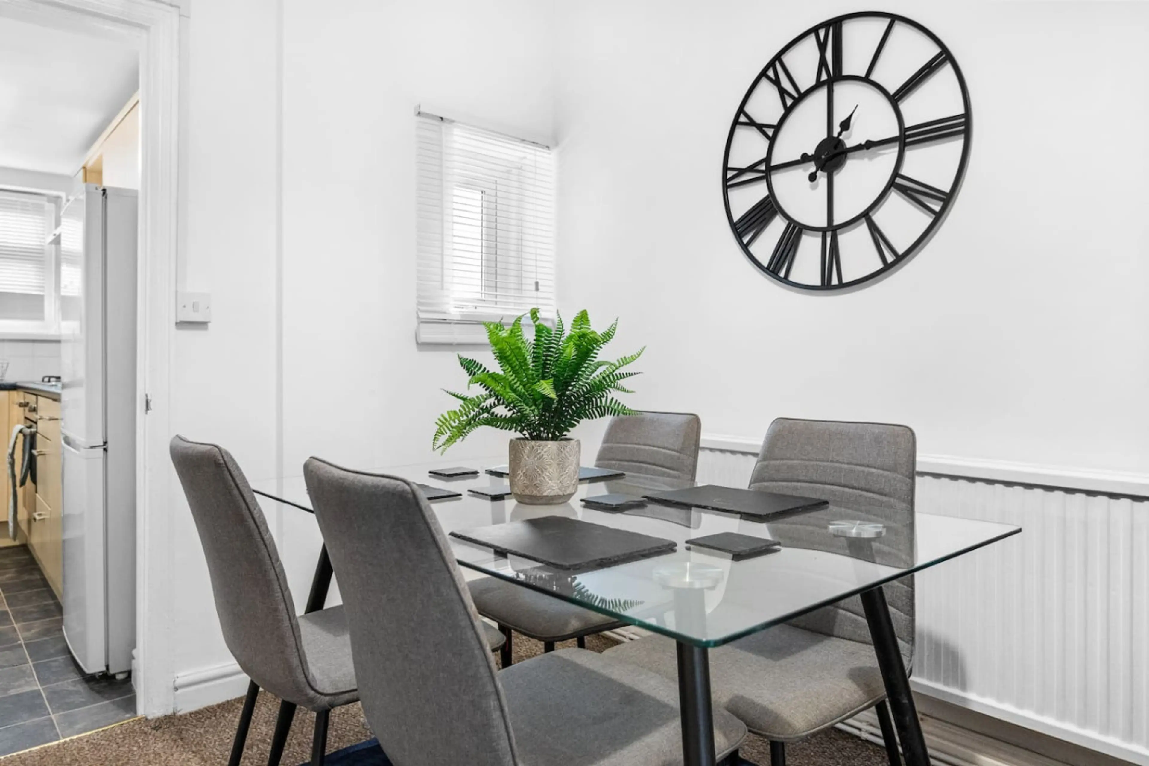 3 Rock Terrace - Image 3