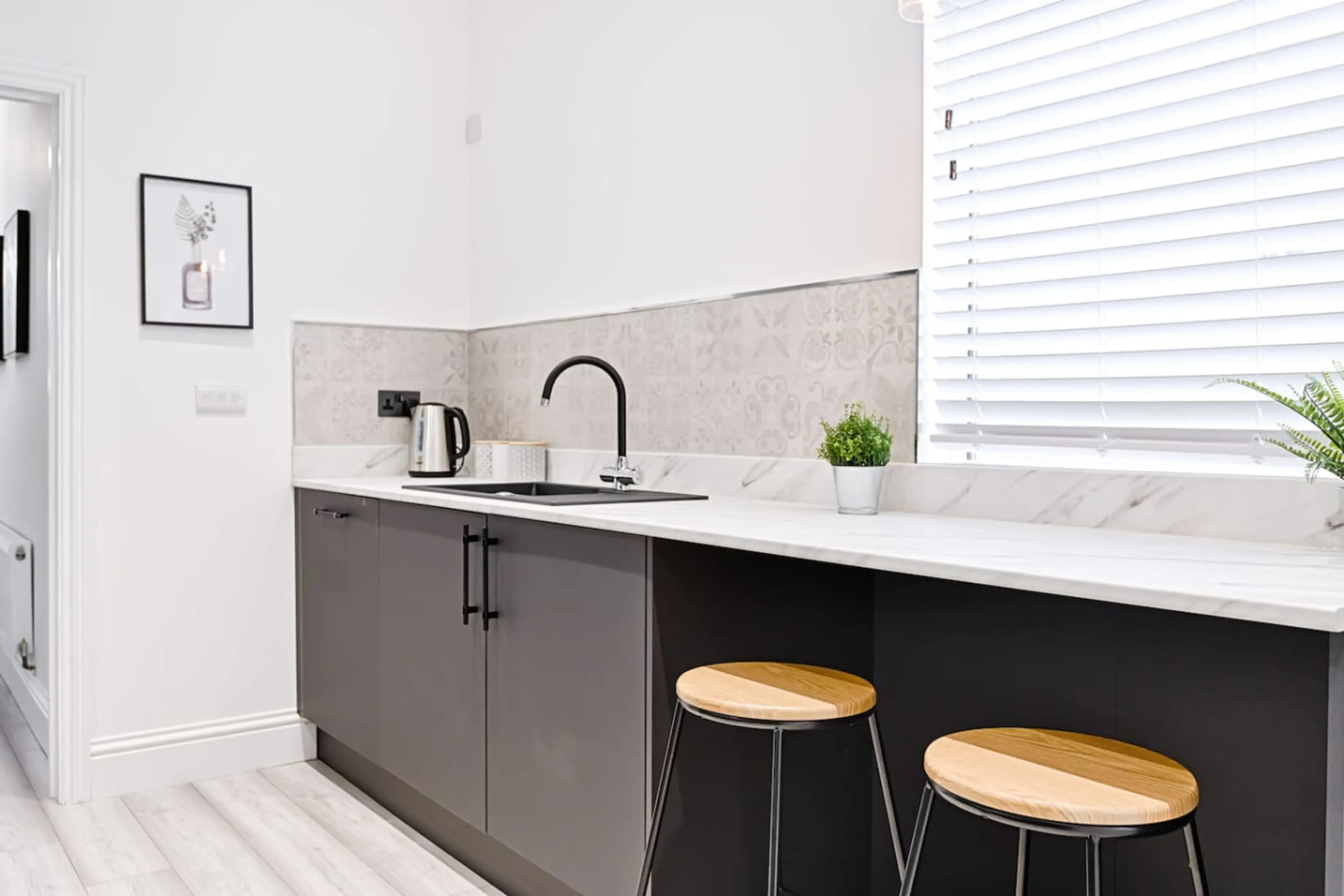 54 Caemawr Road - Image 9