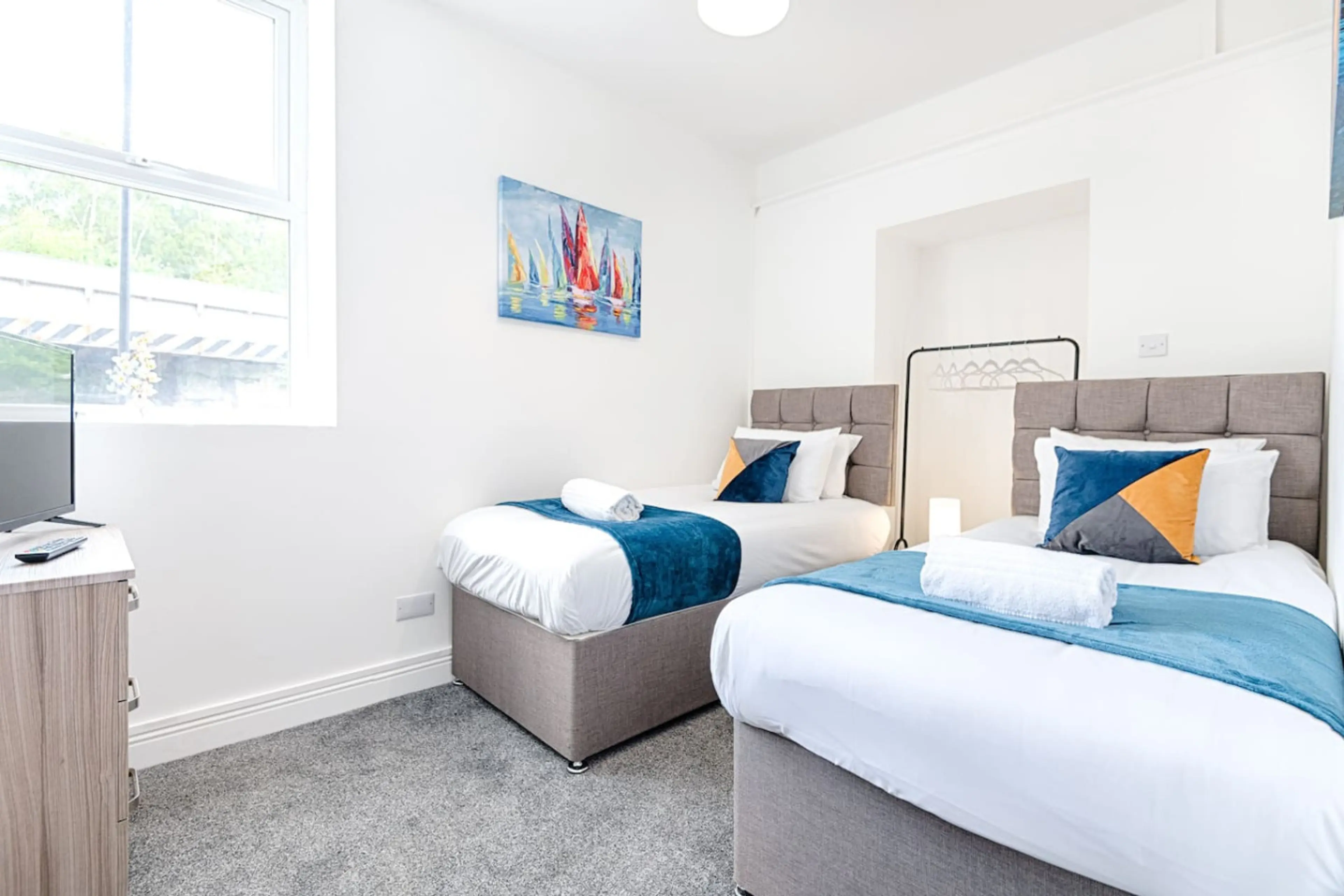 Flat 10 - 150 Neath Road - Image 4