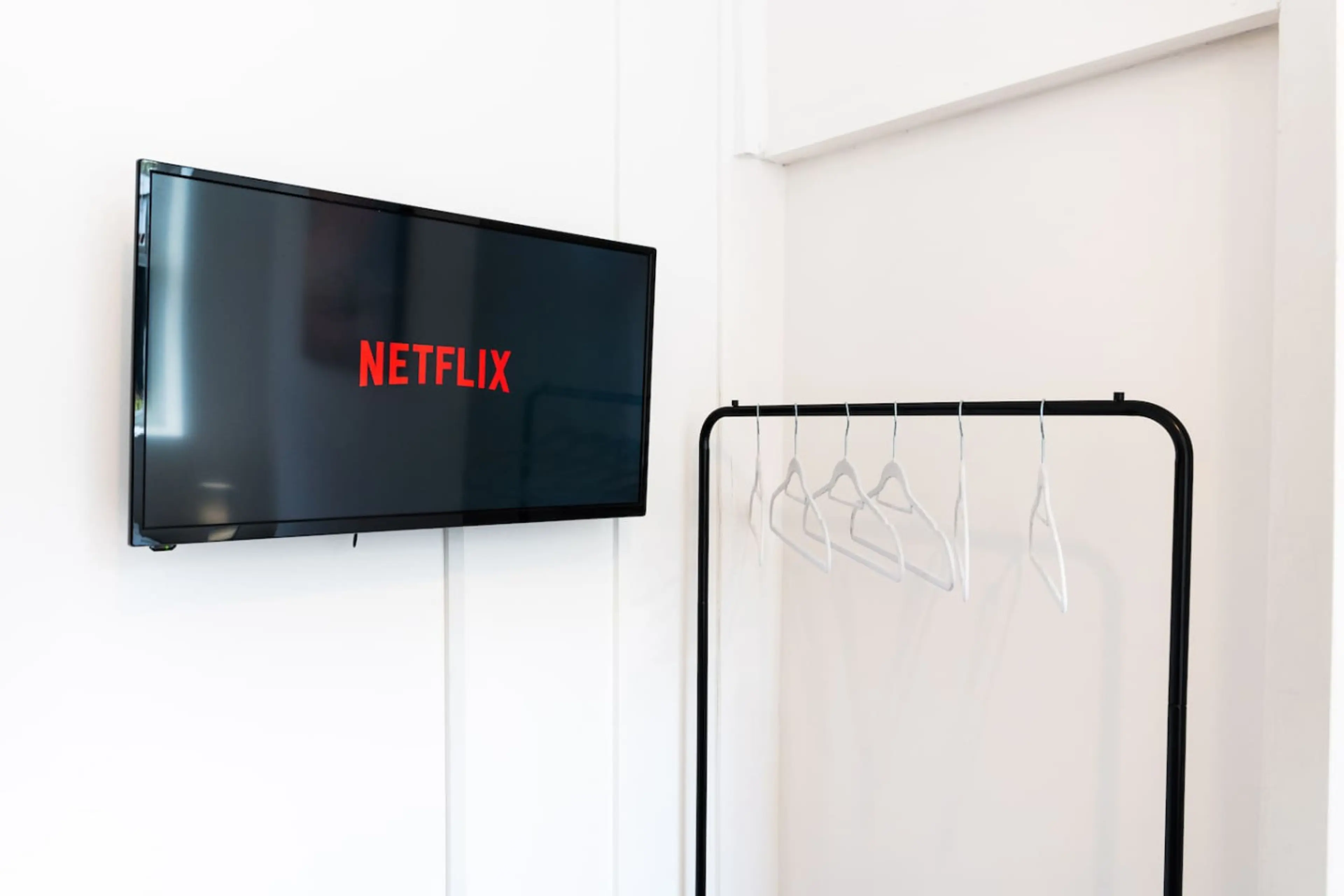 Flat 10 - 150 Neath Road - Image 29