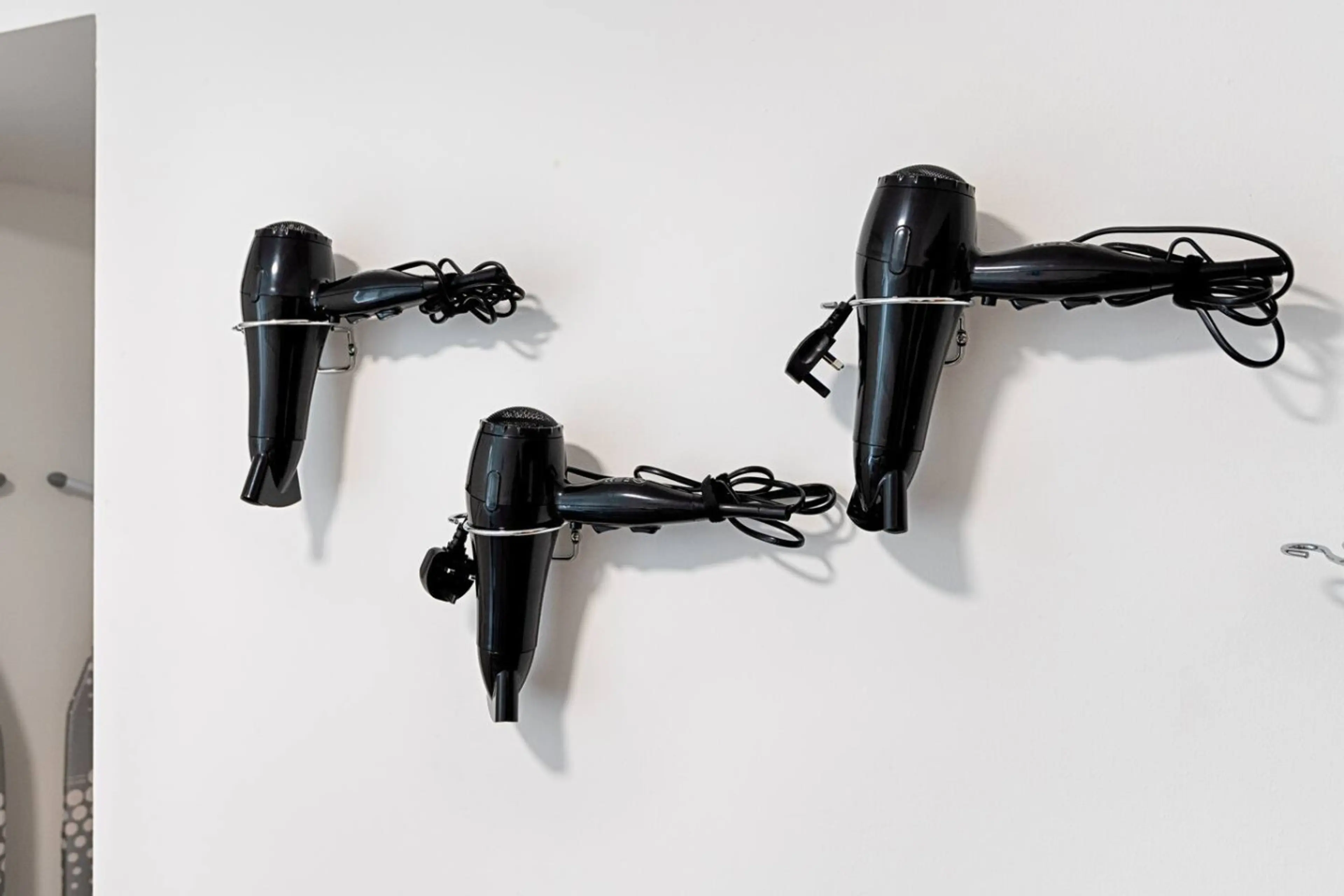 Flat 10 - 150 Neath Road - Image 21