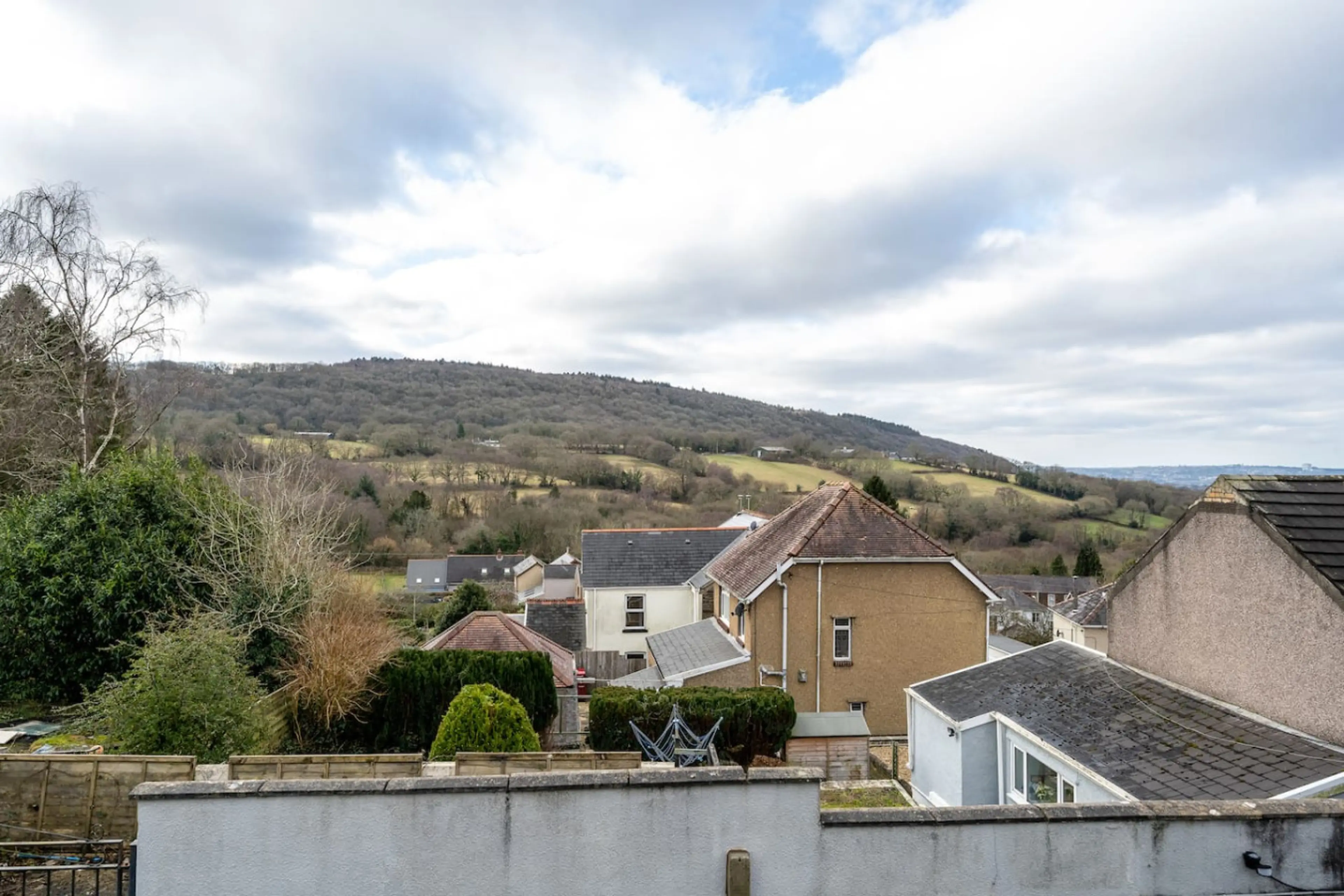 The New Lodge - Room 5 - Image 12