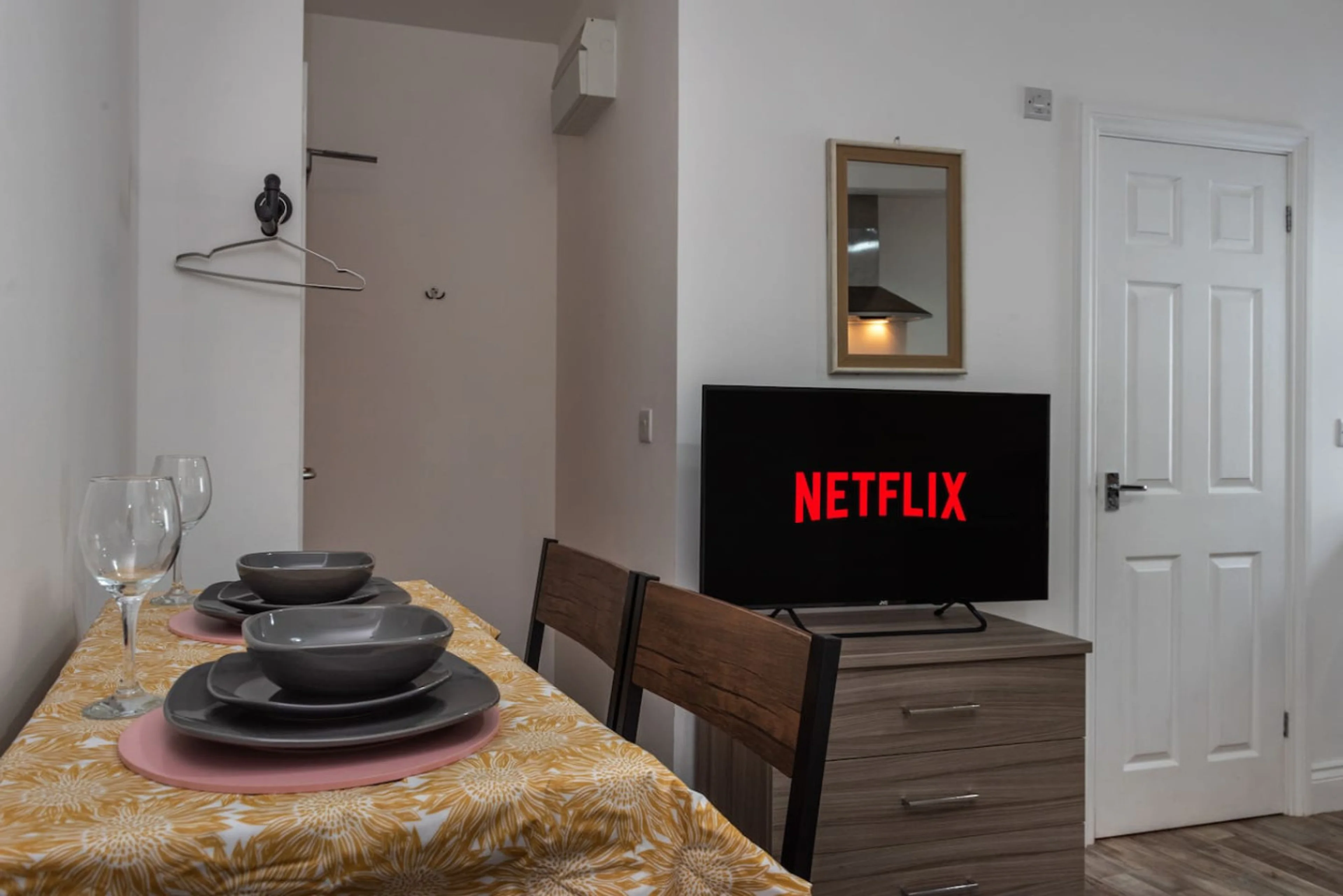 11 Croft - Room 7 - View 2