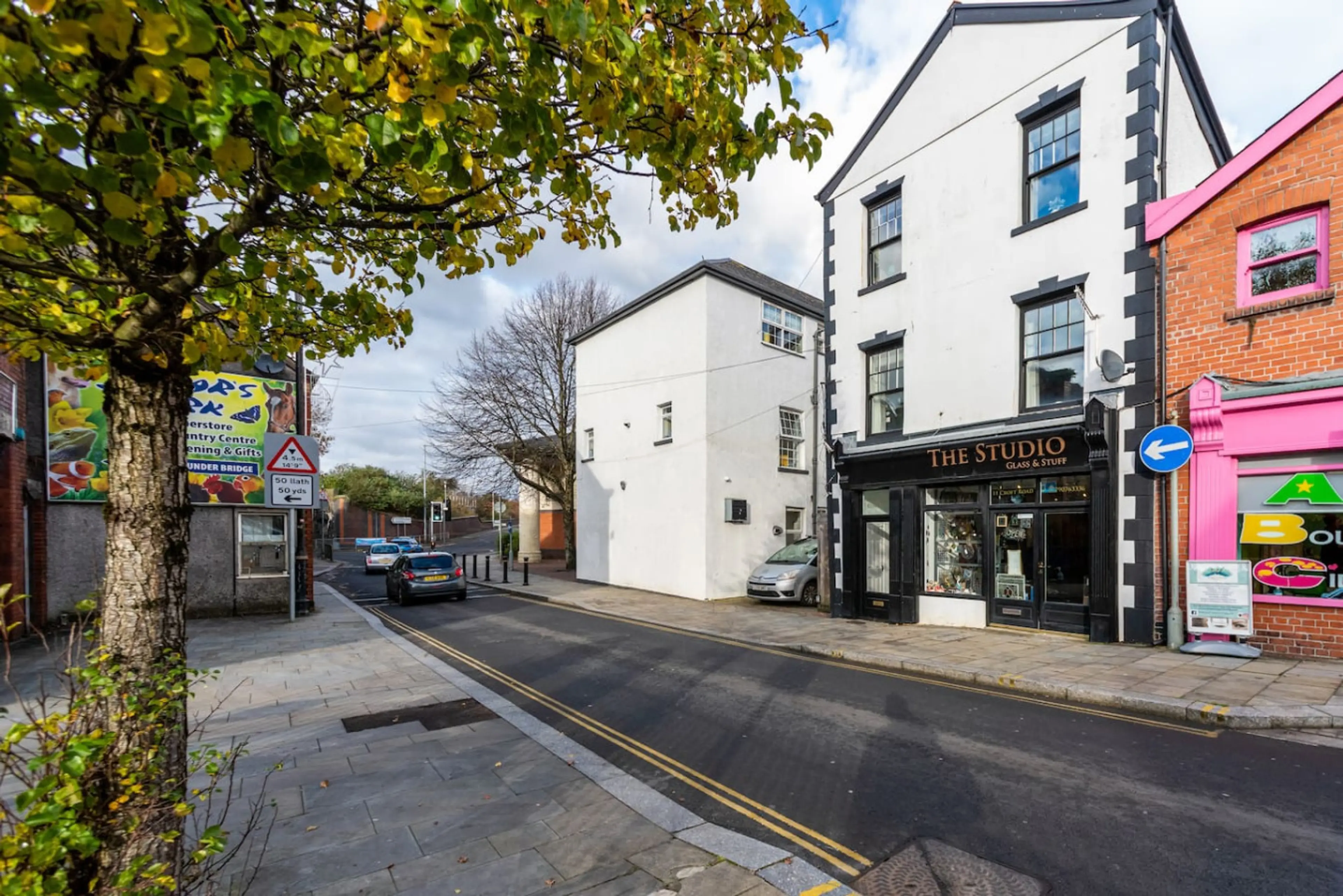 11 Croft - Room 7 - Image 11