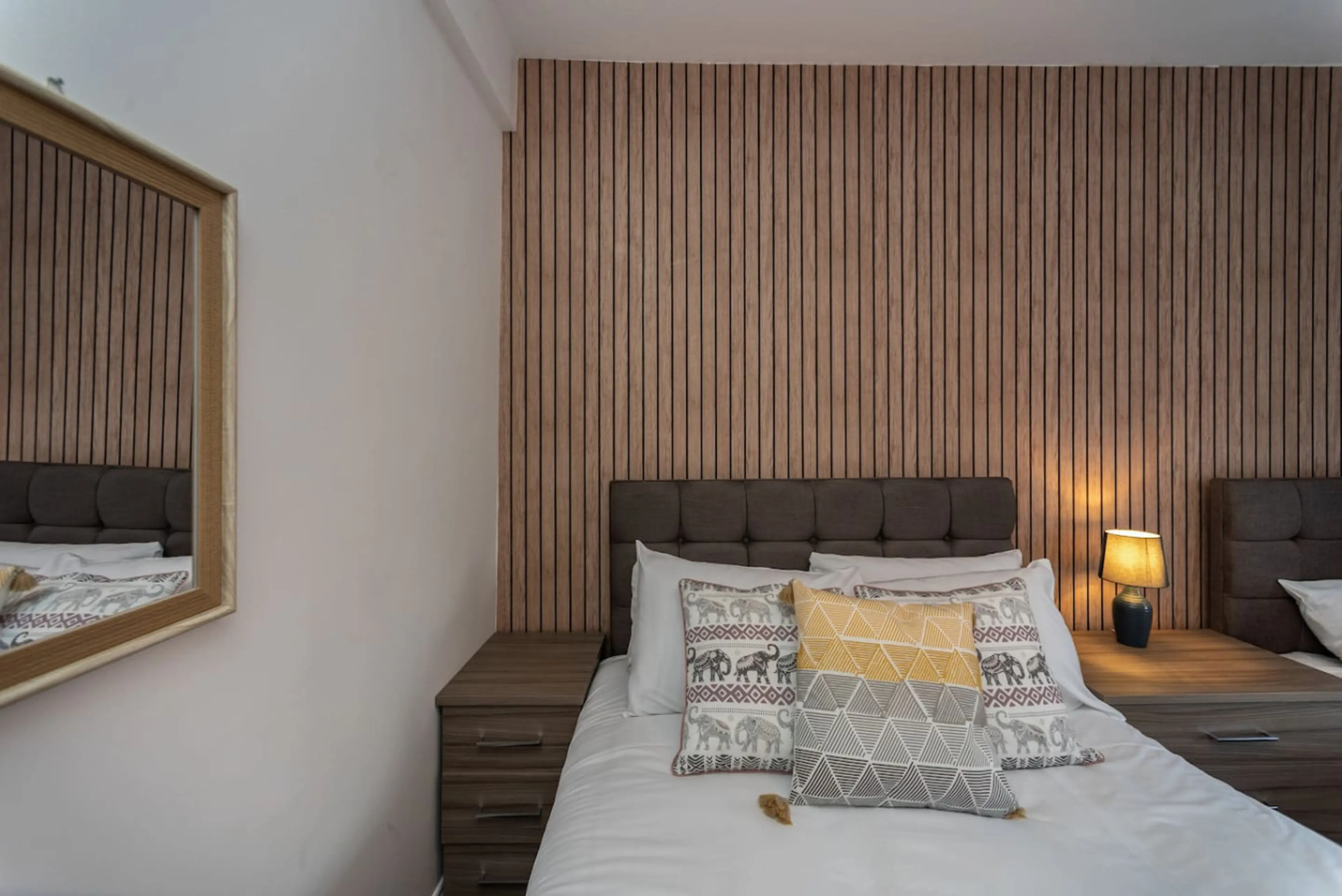 11 Croft - Room 2 - Image 16