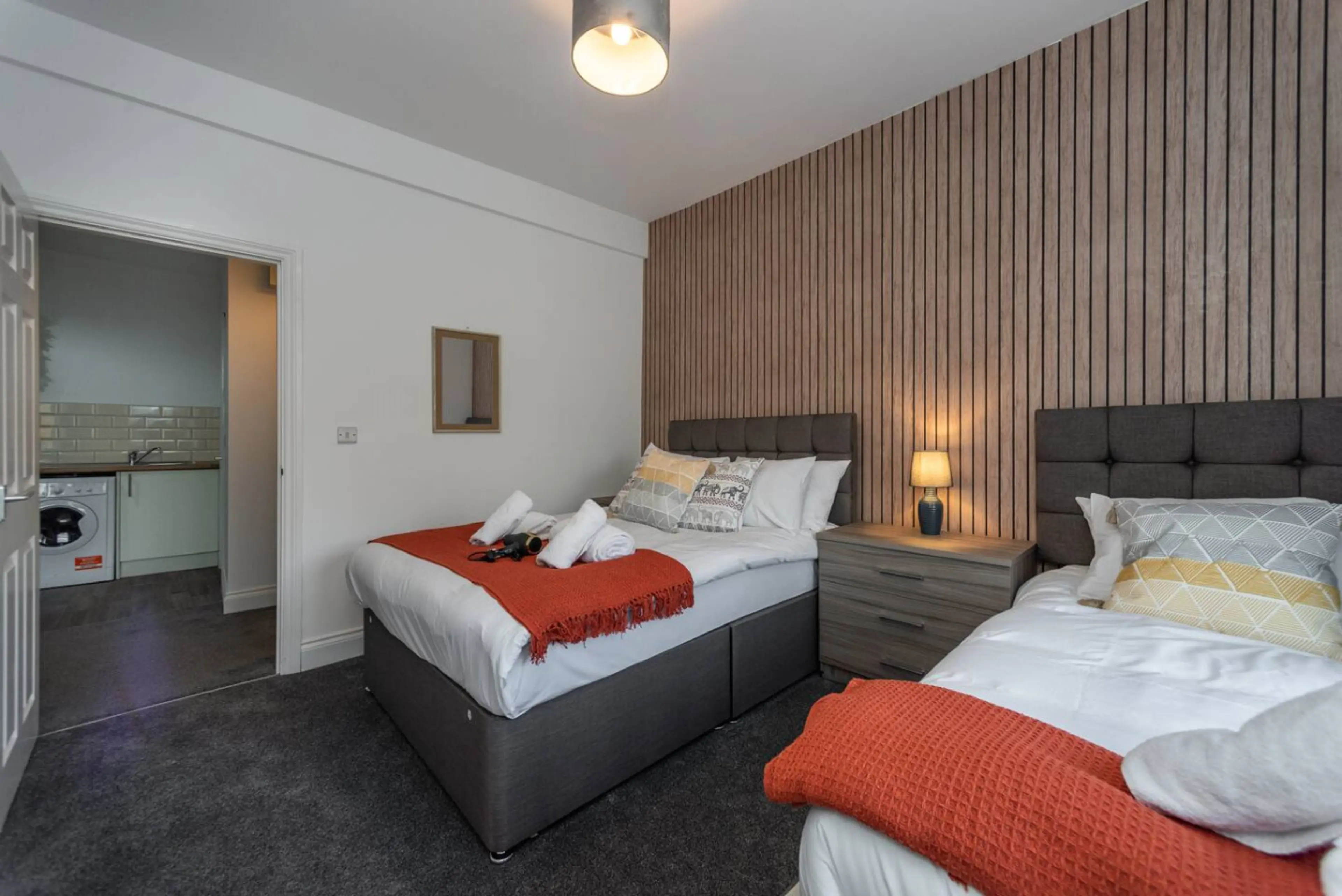 11 Croft - Room 2 - Image 15