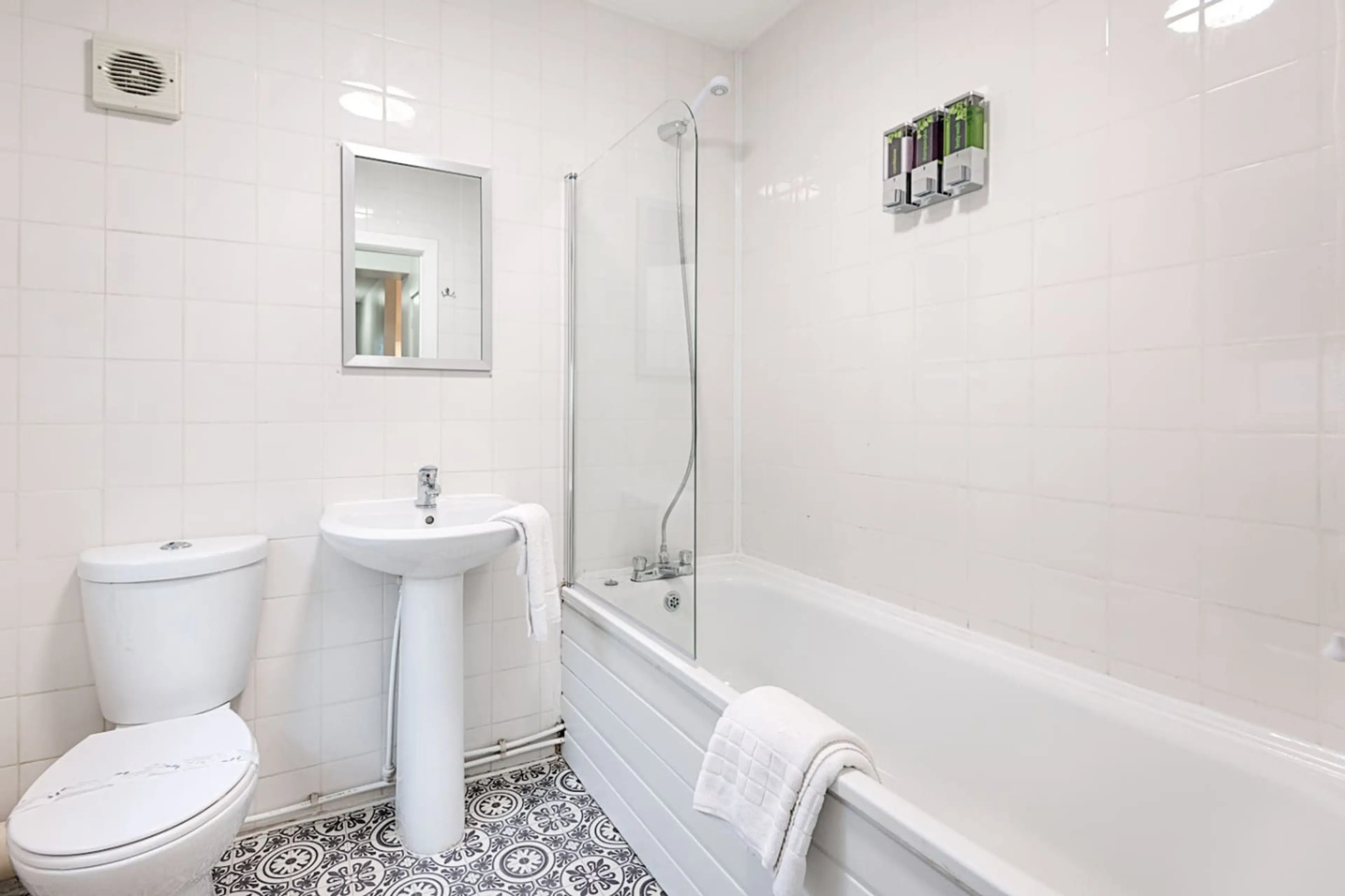 53 NorthHill Rd - Image 19